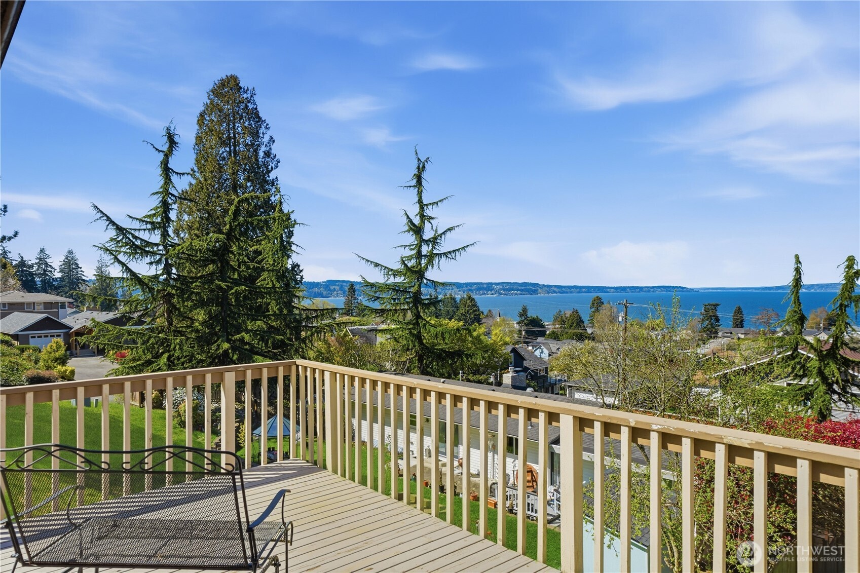 660 Campbell Avenue , Mukilteo, WA 98275