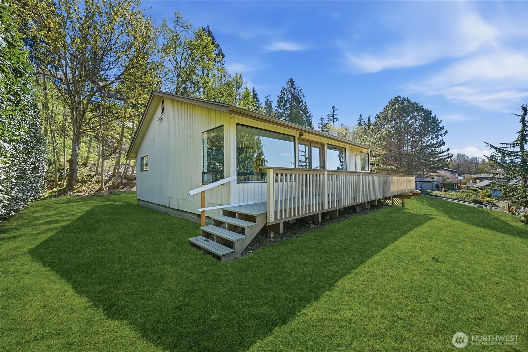 660 Campbell Avenue , Mukilteo, WA 98275