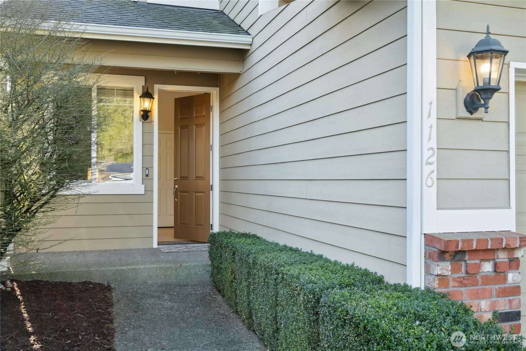 1126 204th Place SW, Lynnwood, WA 98036