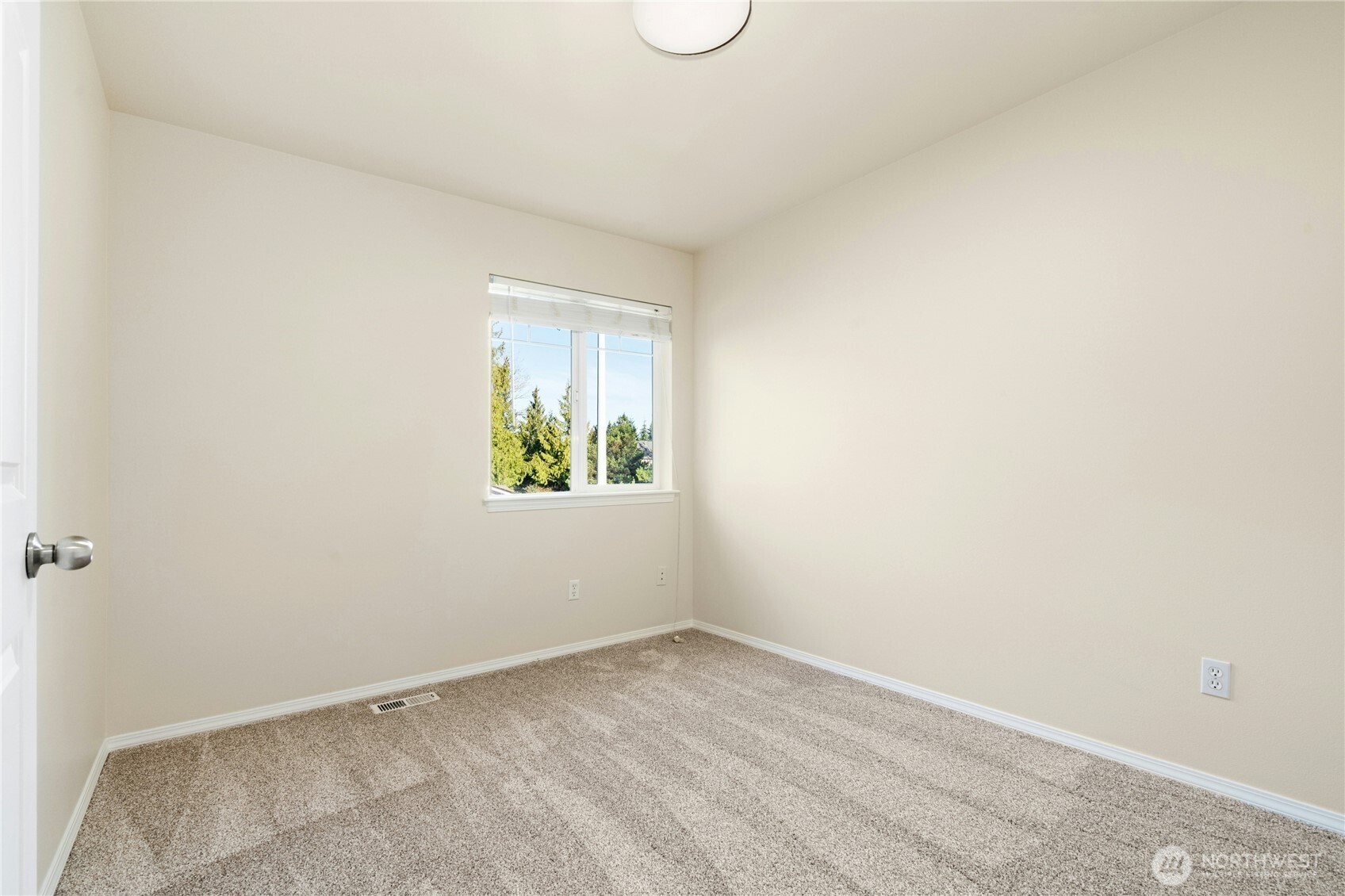 1126 204th Place SW, Lynnwood, WA 98036