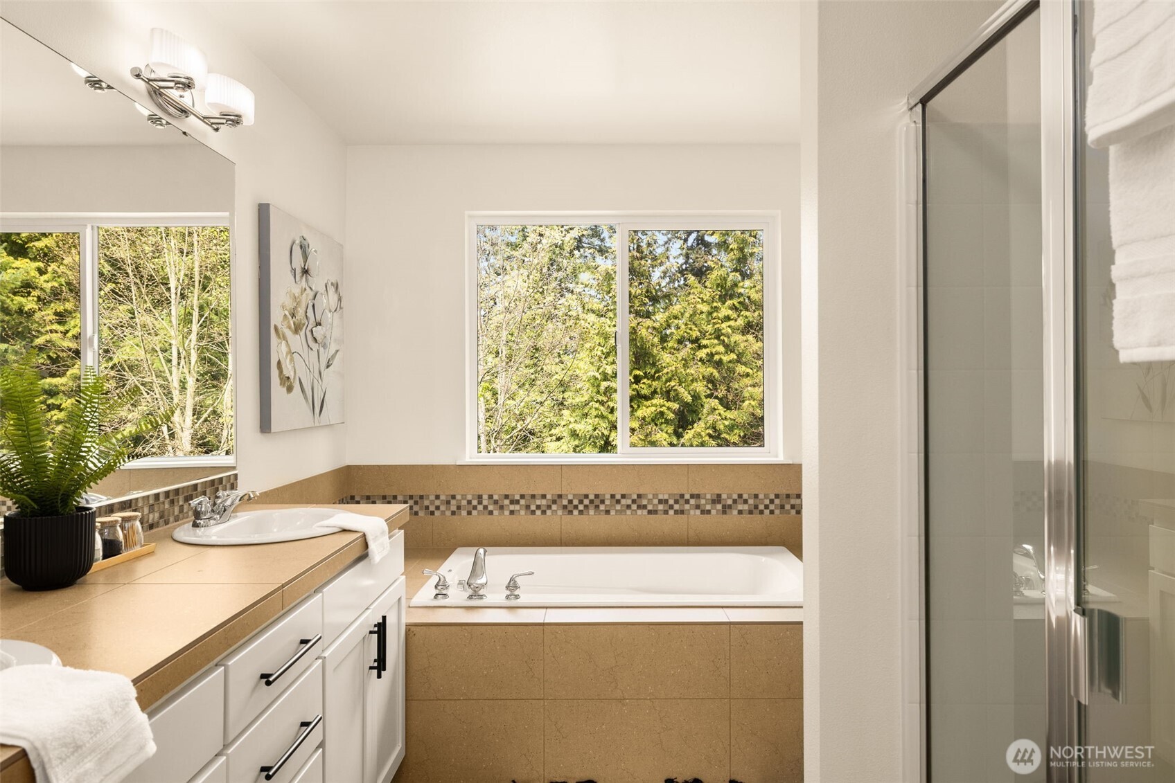 7614 NE 169th Lane , Kenmore, WA 98028