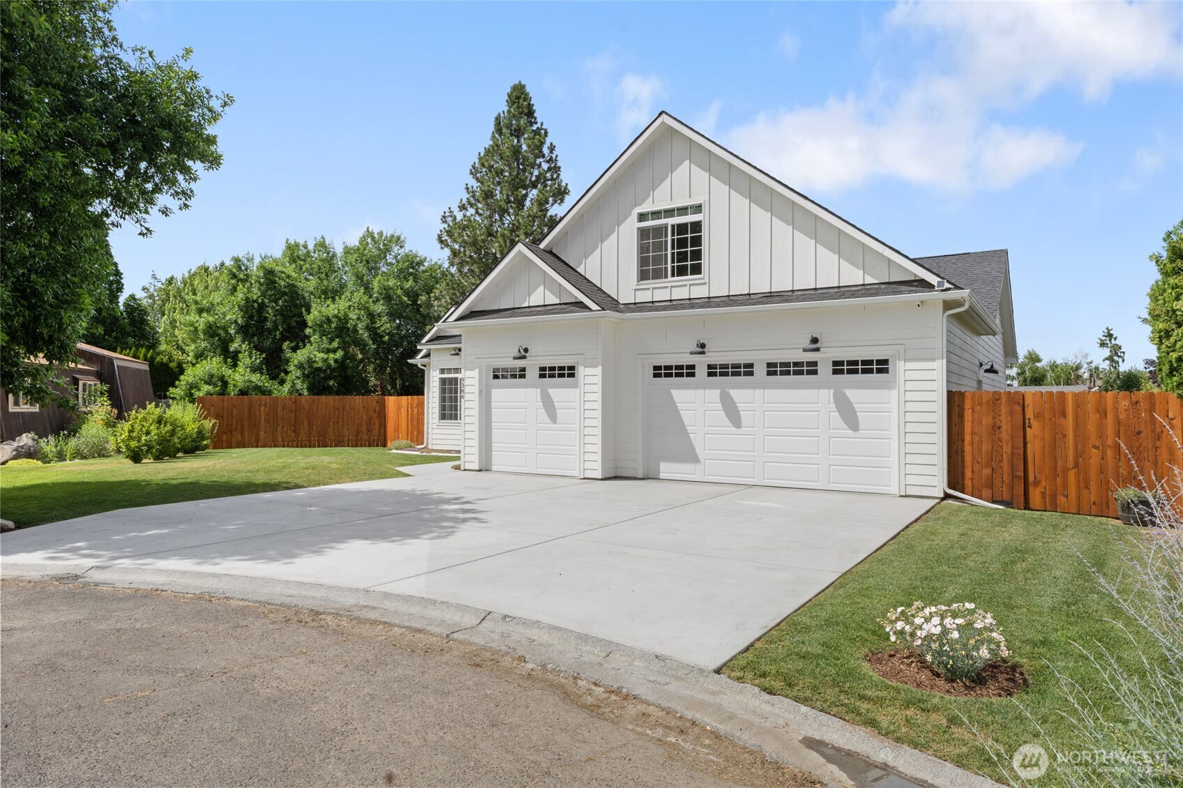 9386 Albert Way SE, Moses Lake, WA 98837