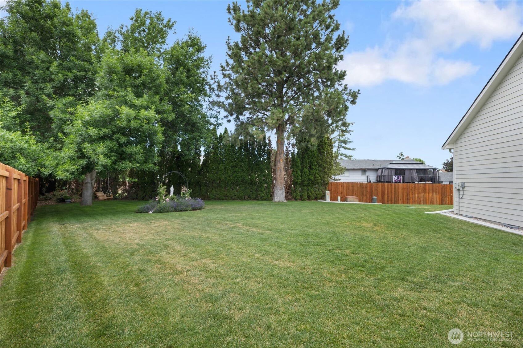9386 Albert Way SE, Moses Lake, WA 98837