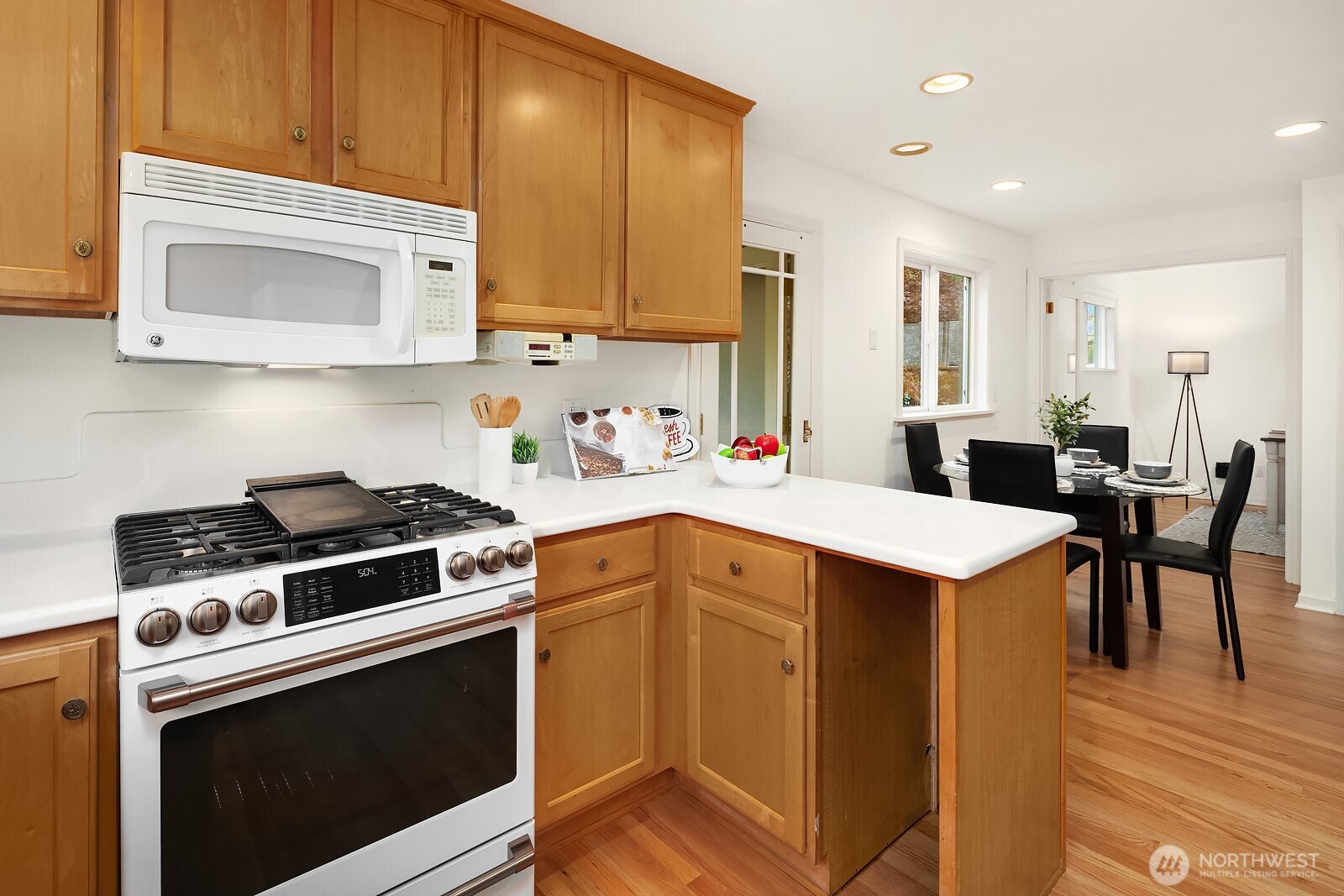 3003 50th Avenue SW, Seattle, WA 98116