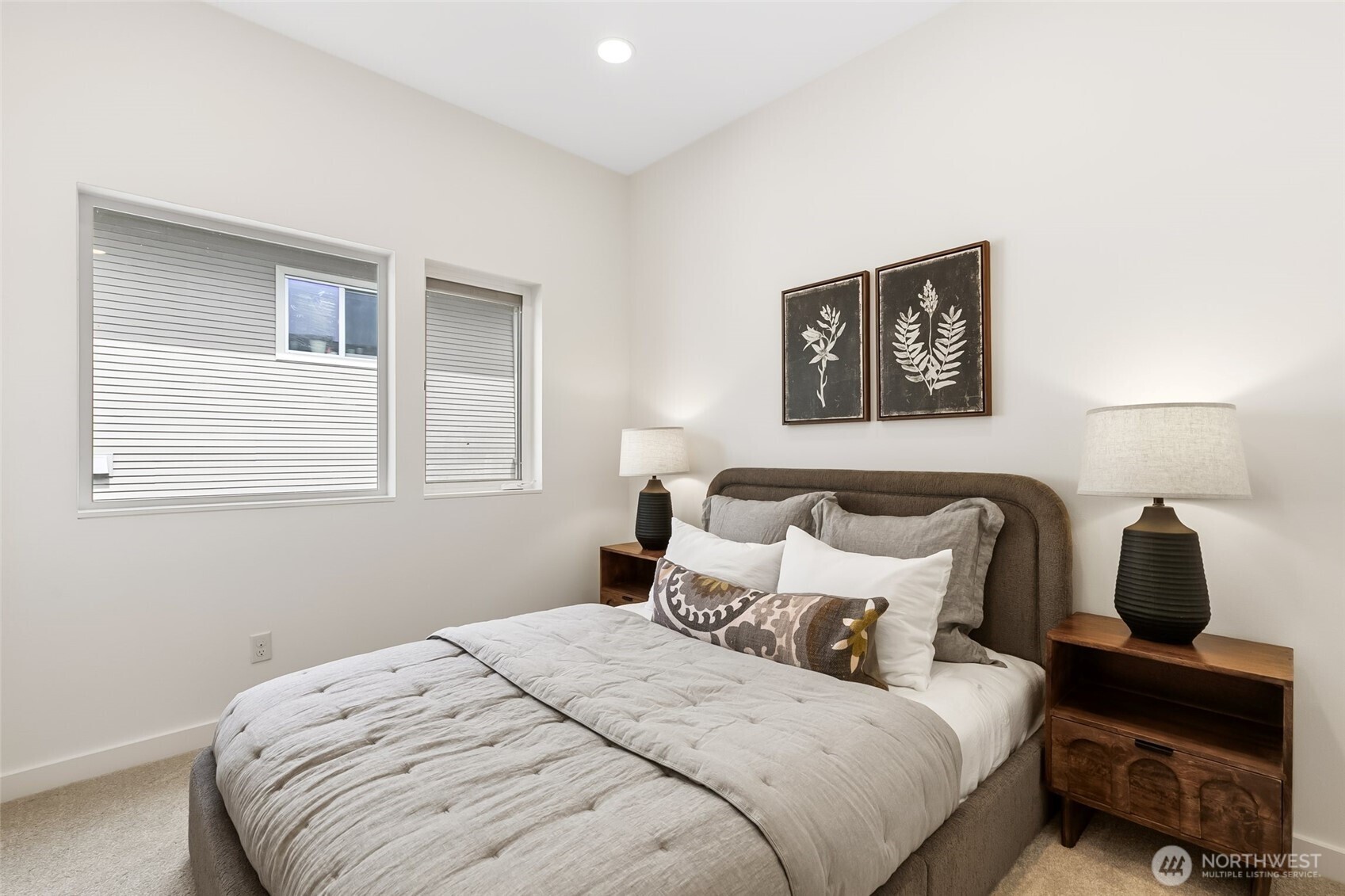 12524 15th Avenue NE #B, Seattle, WA 98125
