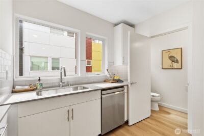 12524 15th Avenue NE #B, Seattle, WA 98125 - Photo 9