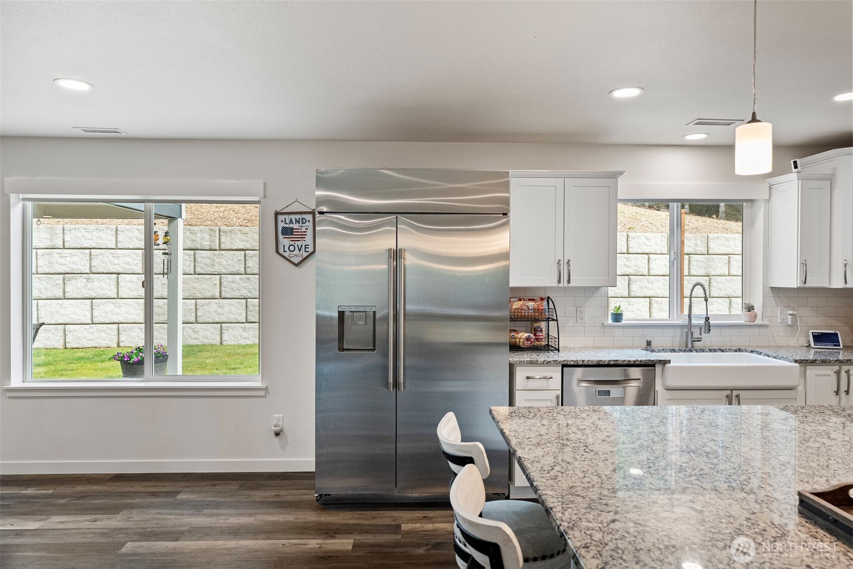 9611 W Belfair Valley Road , Bremerton, WA 98312