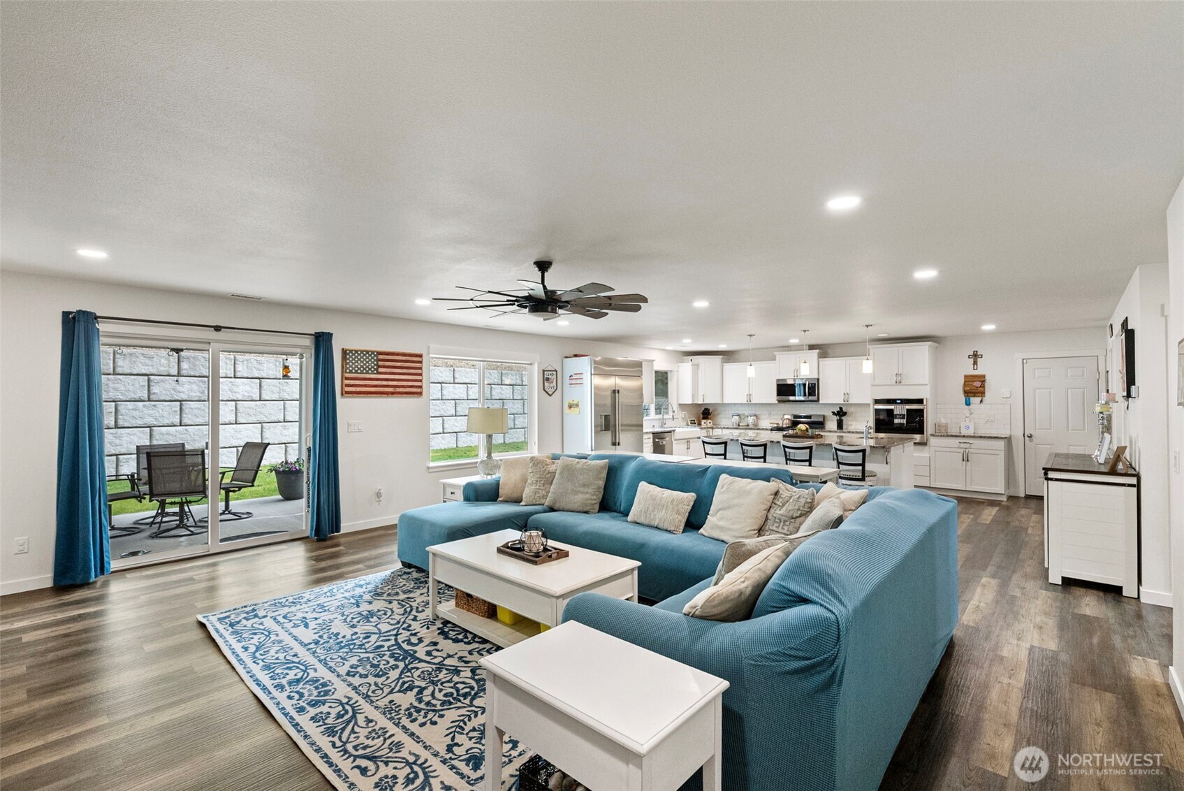 9611 W Belfair Valley Road , Bremerton, WA 98312