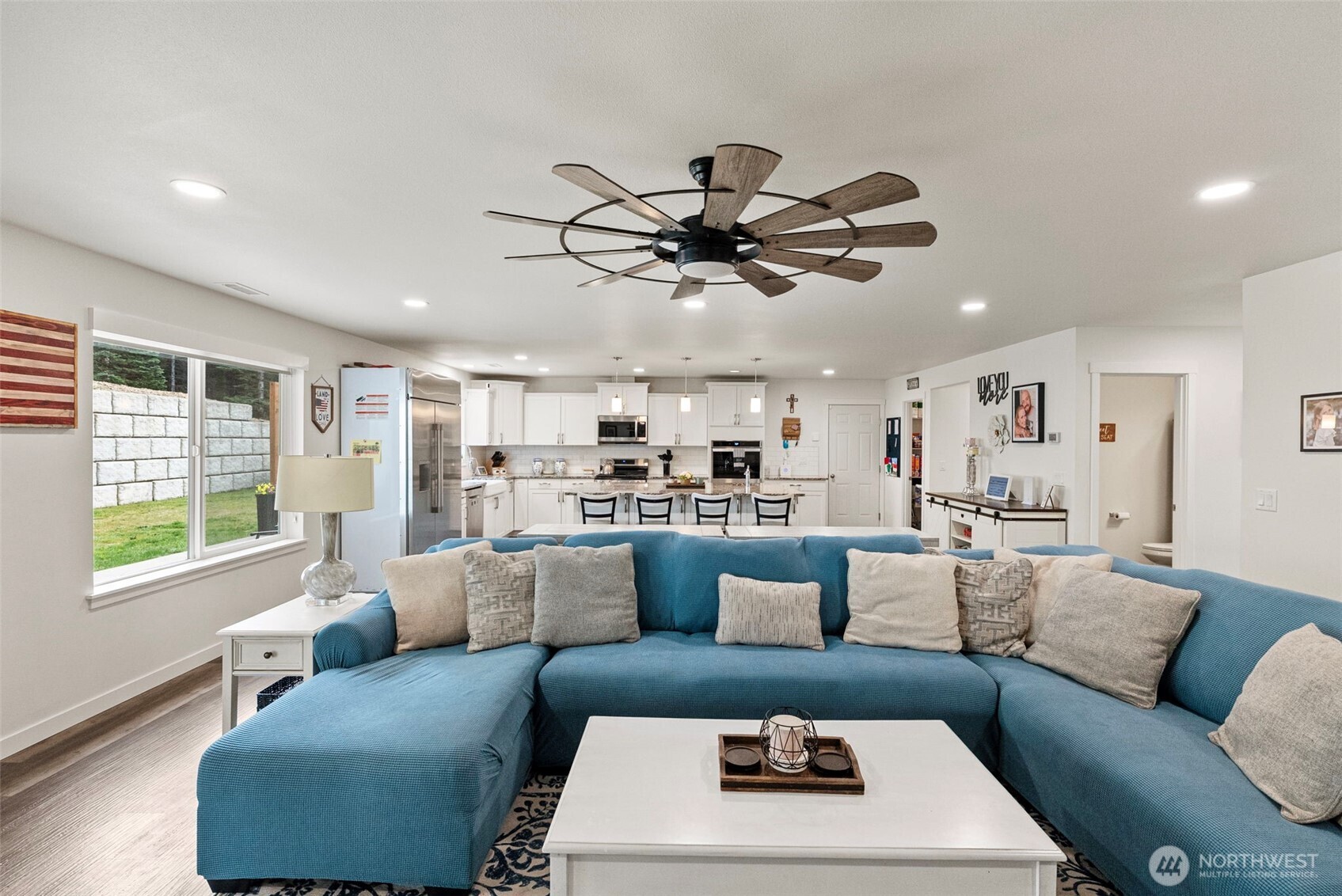 9611 W Belfair Valley Road , Bremerton, WA 98312