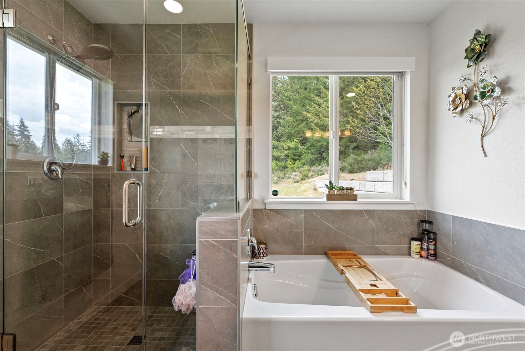 9611 W Belfair Valley Road , Bremerton, WA 98312