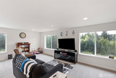9611 W Belfair Valley Road , Bremerton, WA 98312 - Photo 32