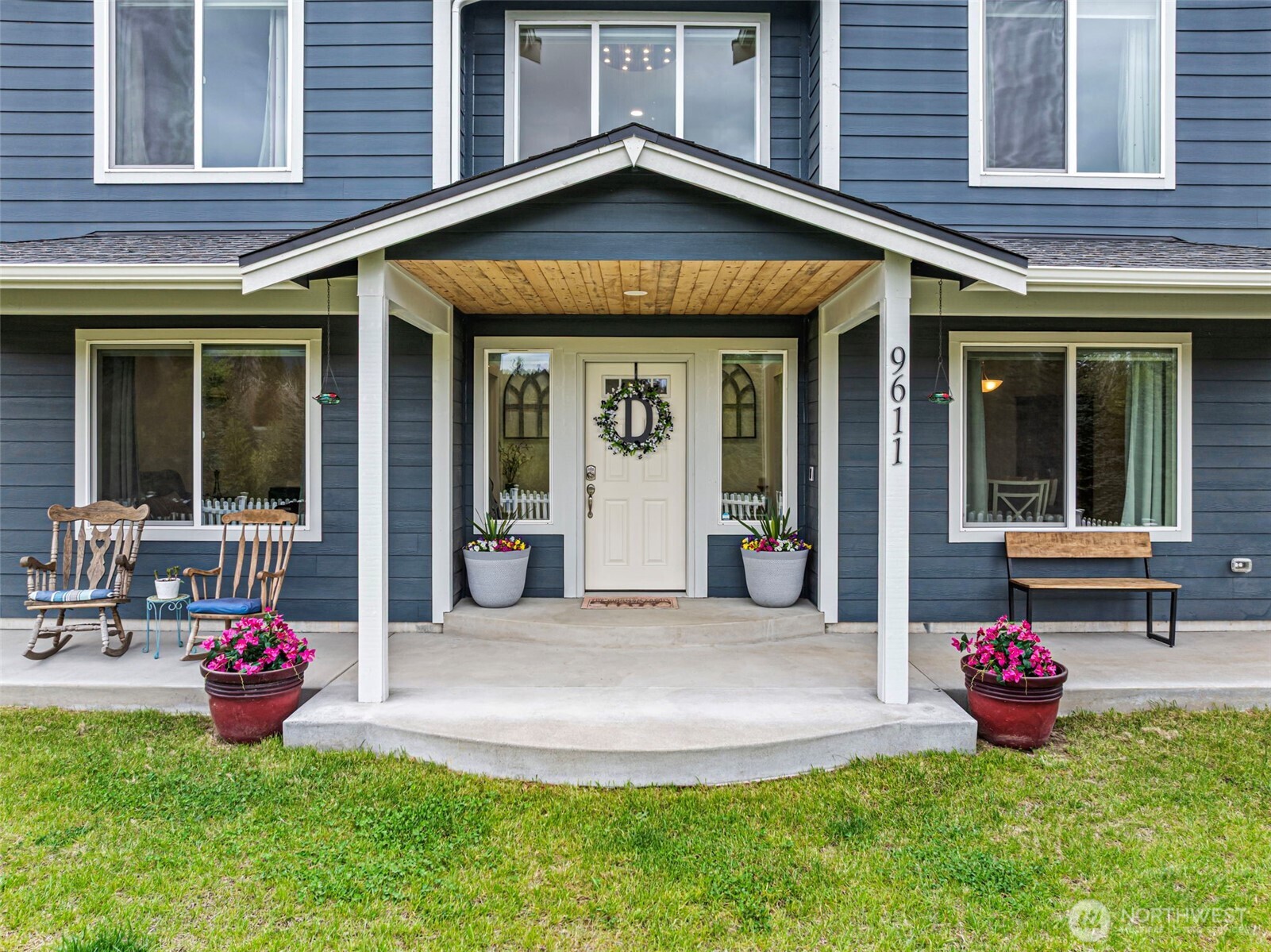 9611 W Belfair Valley Road , Bremerton, WA 98312