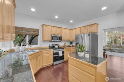 12421 NE 103rd Place , Kirkland, WA 98033 - Photo 14