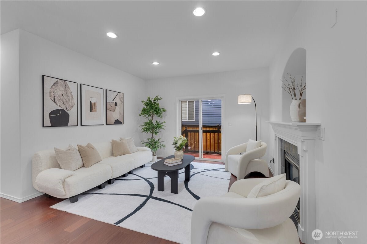 12421 NE 103rd Place , Kirkland, WA 98033