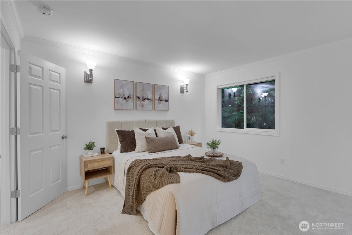 12421 NE 103rd Place , Kirkland, WA 98033