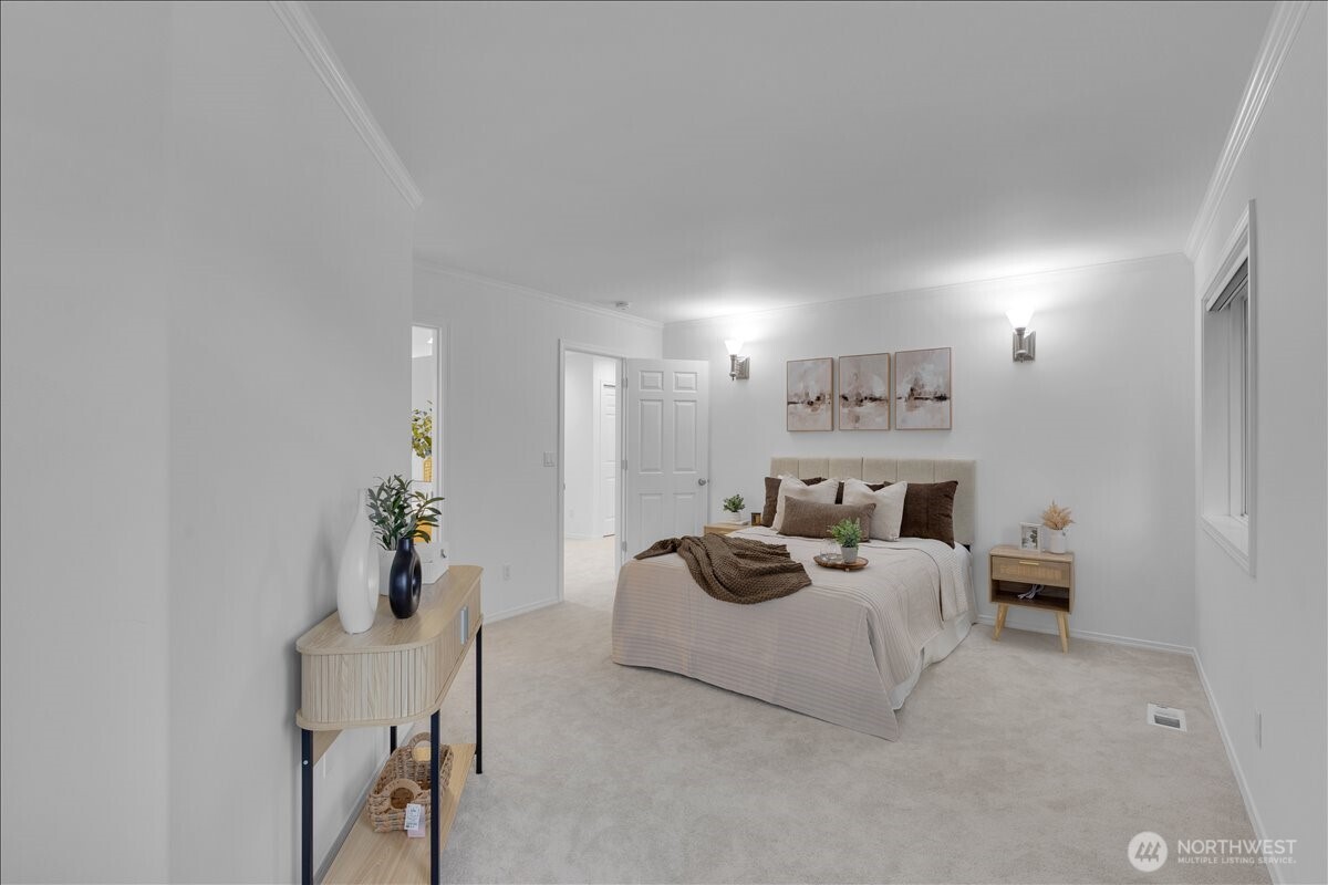 12421 NE 103rd Place , Kirkland, WA 98033