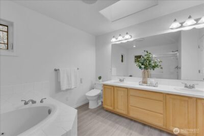 12421 NE 103rd Place , Kirkland, WA 98033 - Photo 28