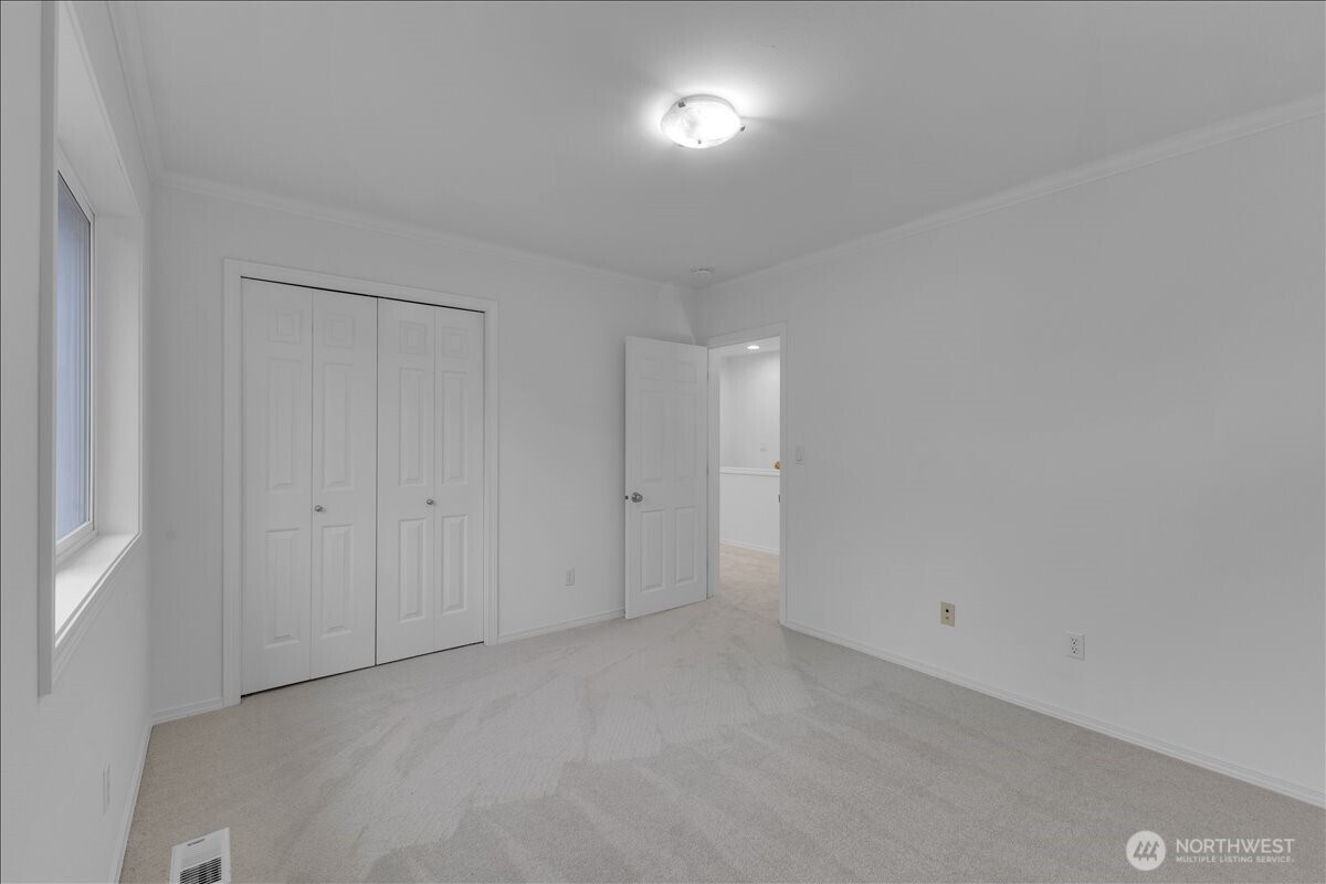 12421 NE 103rd Place , Kirkland, WA 98033
