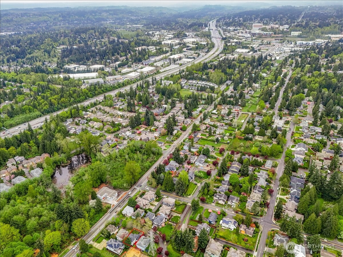 12421 NE 103rd Place , Kirkland, WA 98033