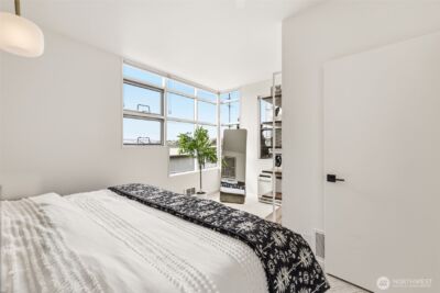 2364 Fairview Avenue E #8, Seattle, WA 98102 - Photo 11