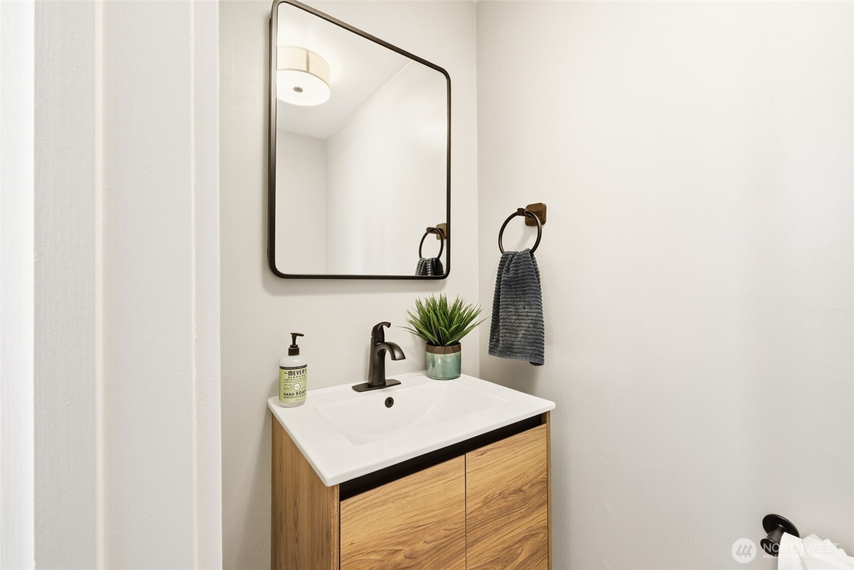 2364 Fairview Avenue E #8, Seattle, WA 98102