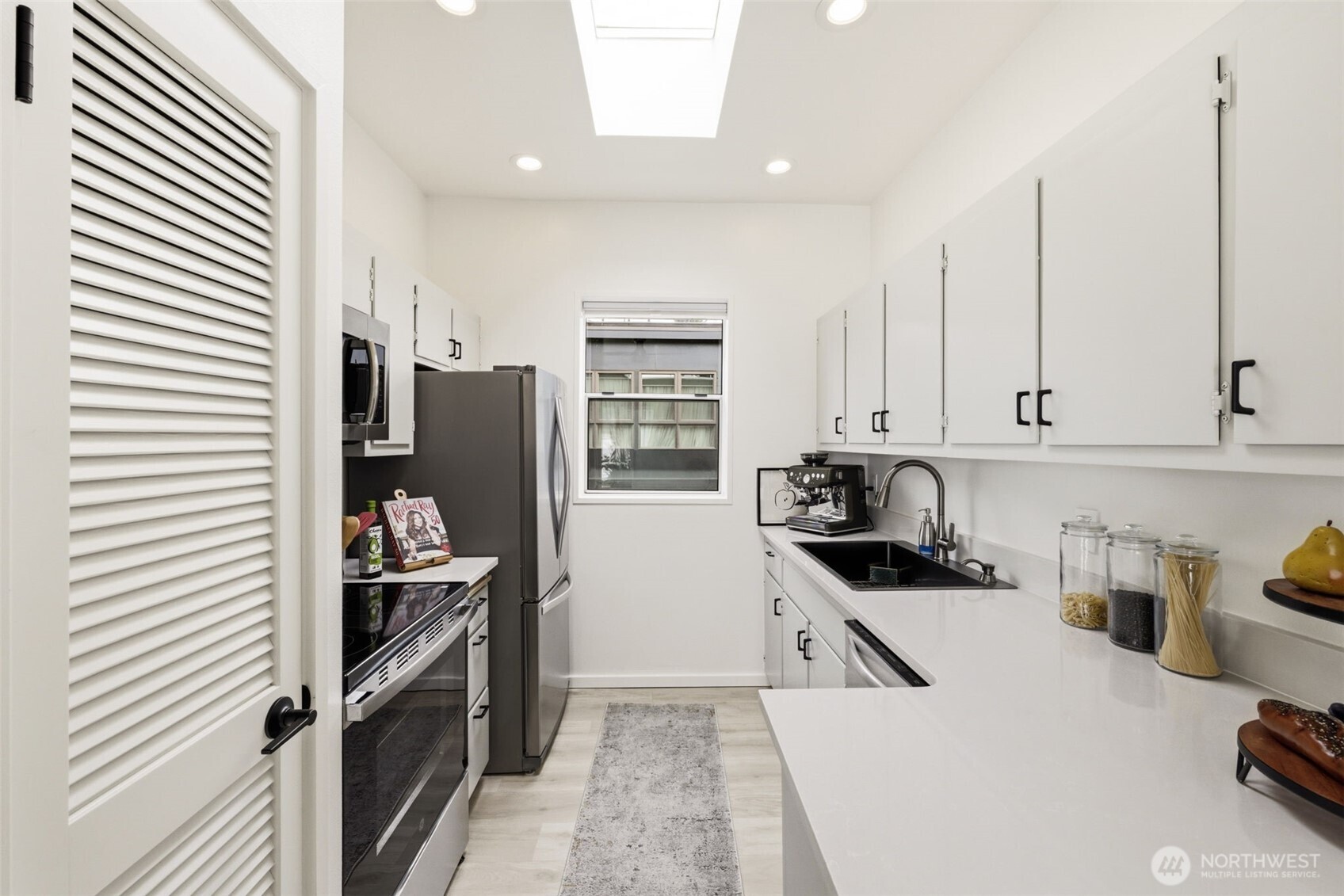 2364 Fairview Avenue E #8, Seattle, WA 98102