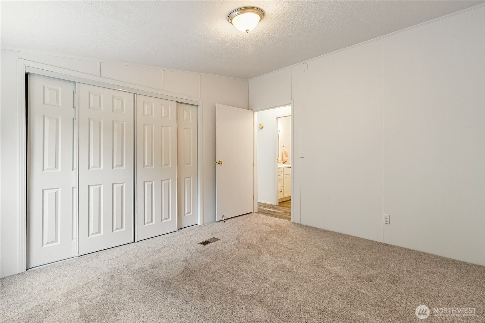2350 Douglas Road #39, Ferndale, WA 98248