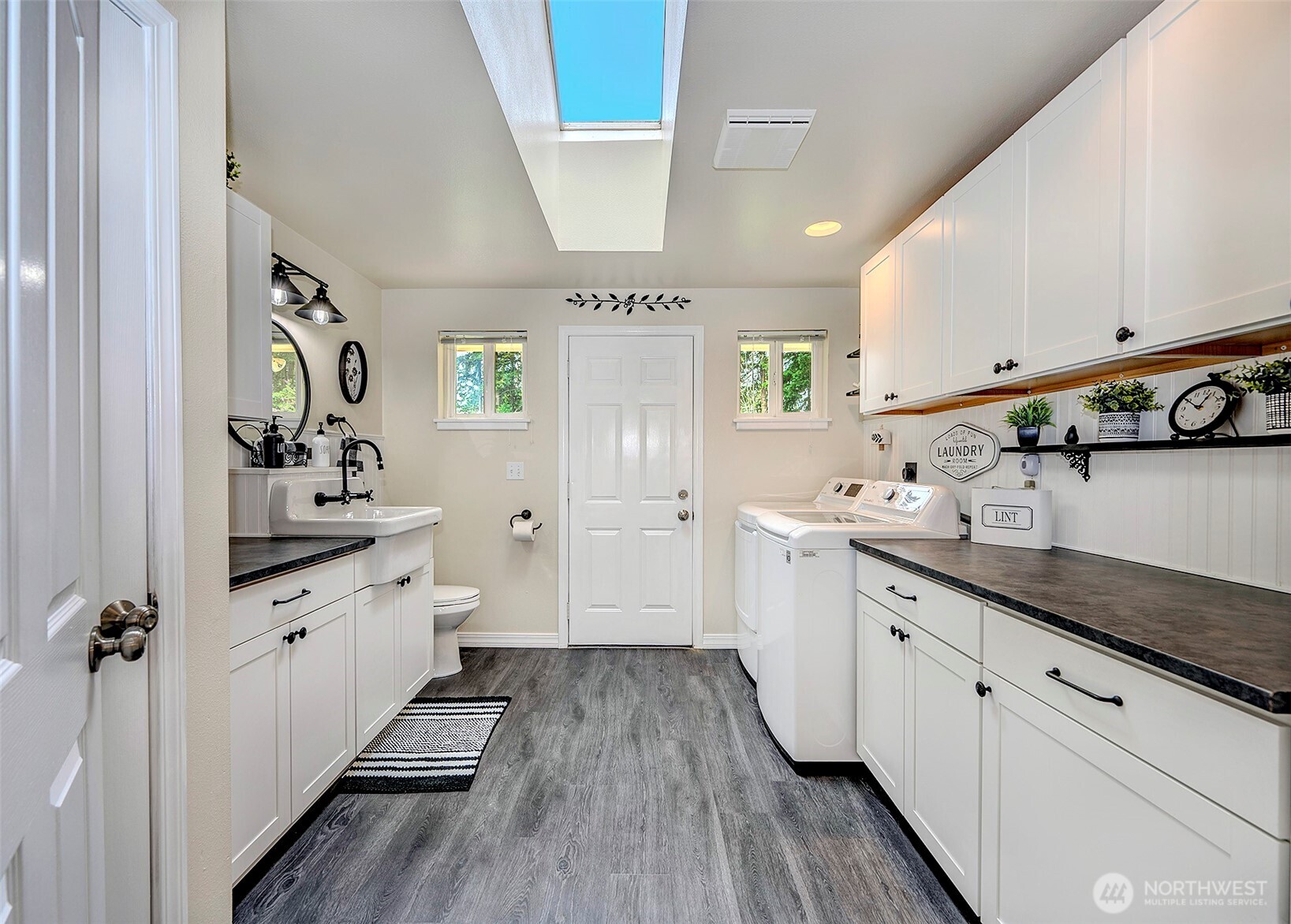 257 Dawn Crest Place , Camano Island, WA 98282