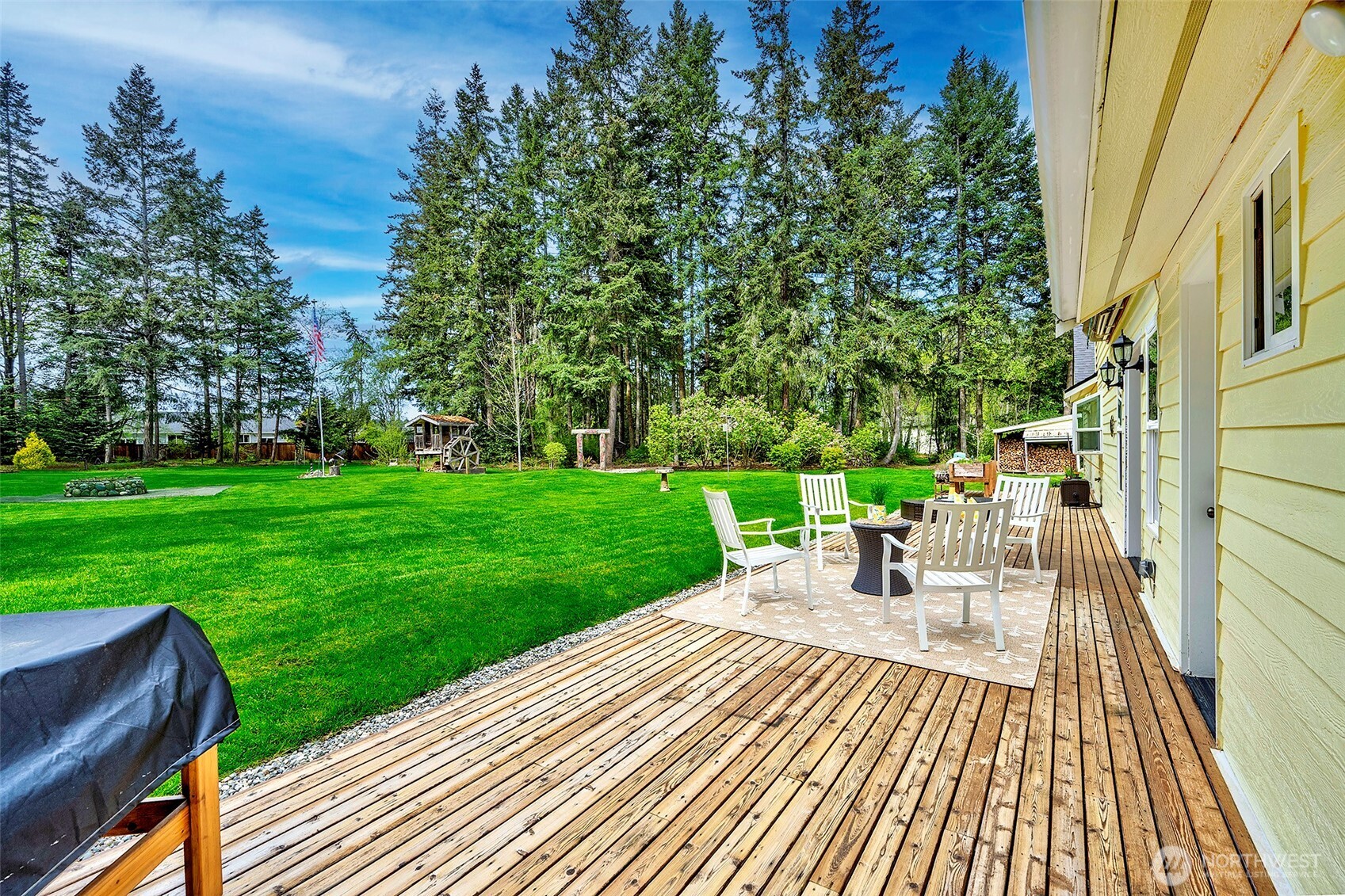 257 Dawn Crest Place , Camano Island, WA 98282