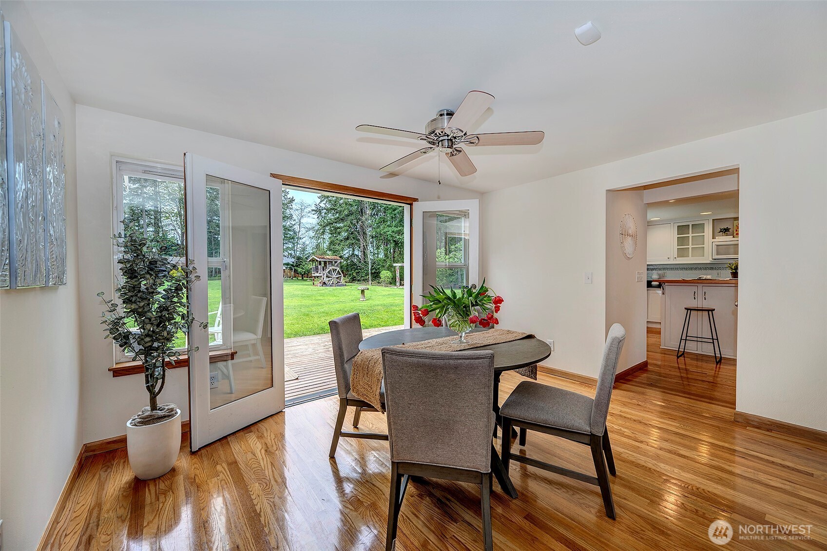 257 Dawn Crest Place , Camano Island, WA 98282