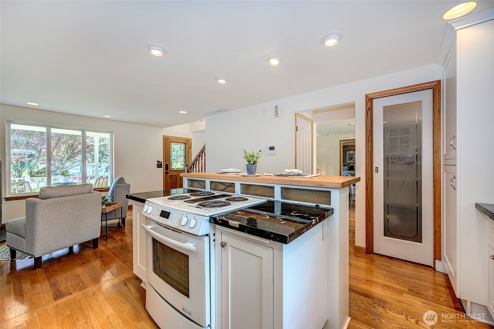 257 Dawn Crest Place , Camano Island, WA 98282