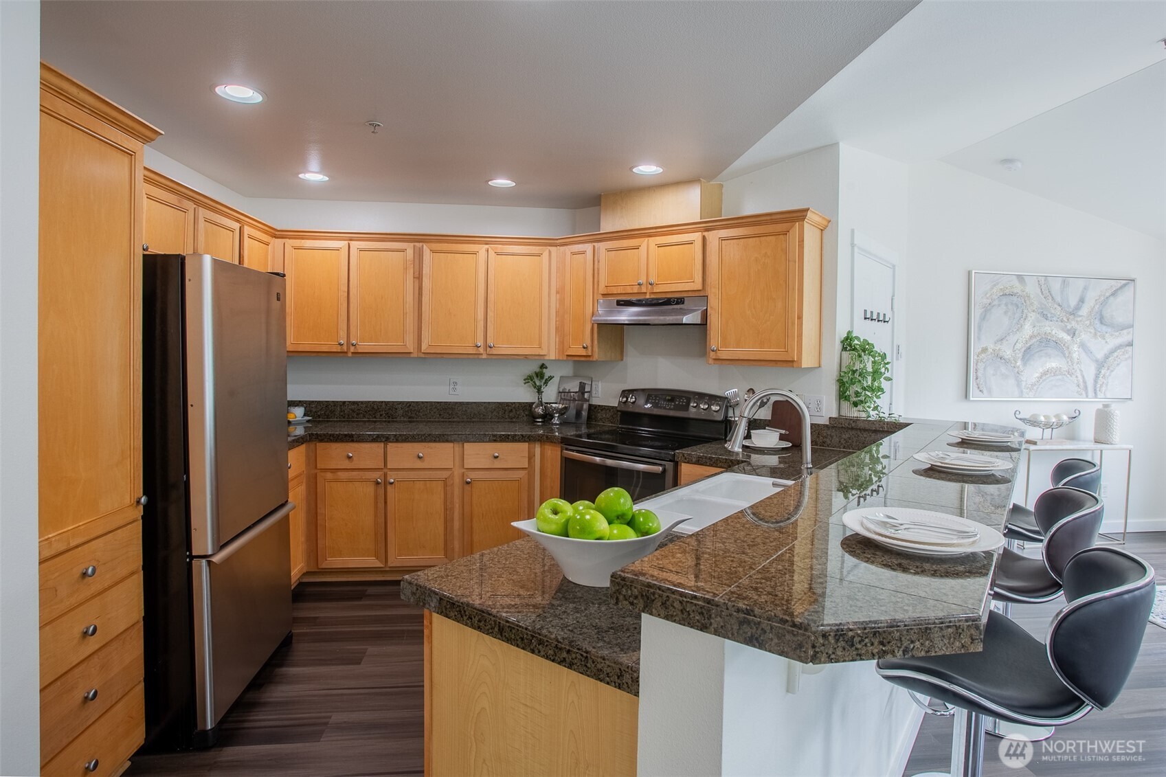 10620 221st Lane NE #203, Redmond, WA 98053