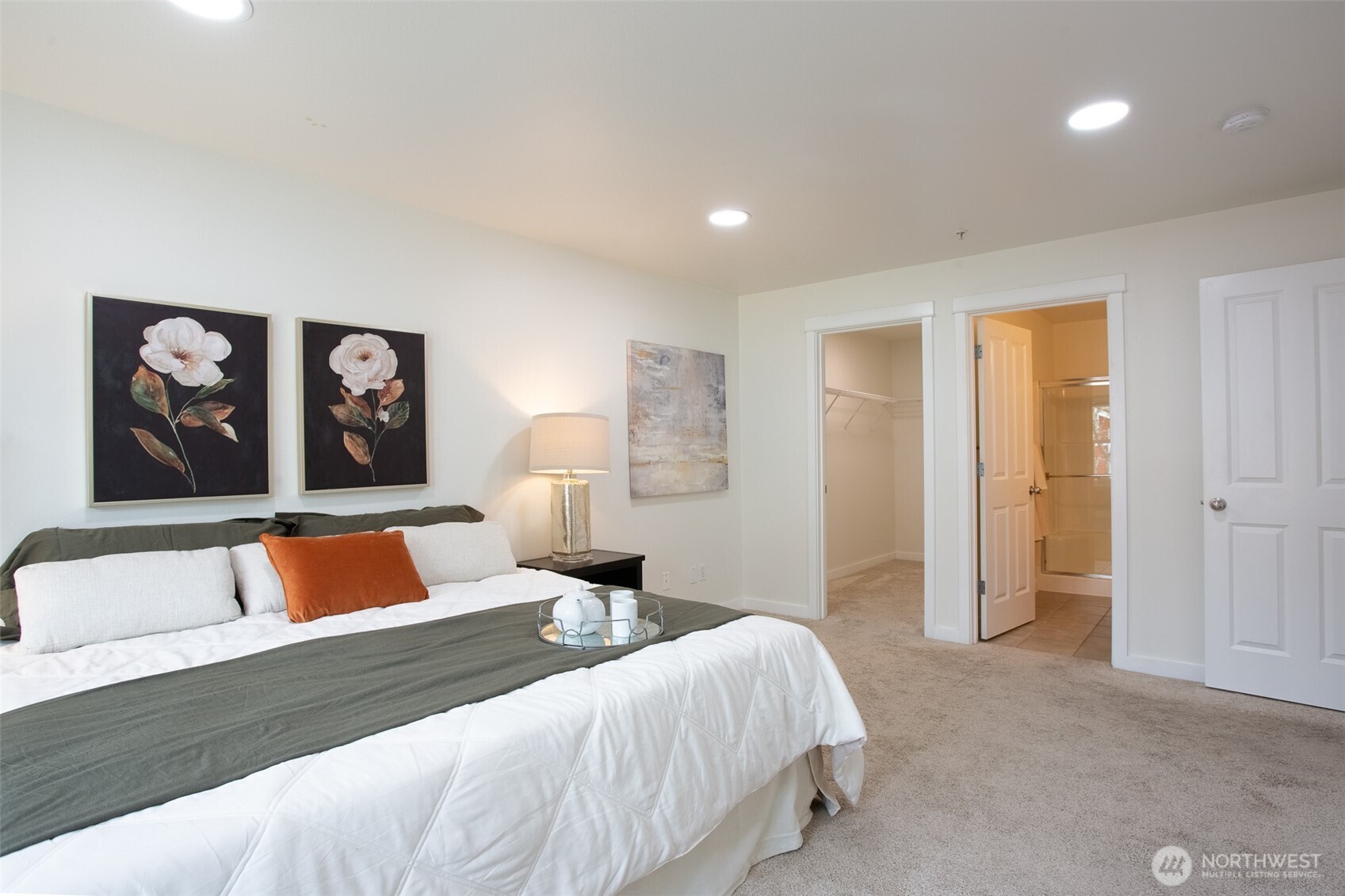 10620 221st Lane NE #203, Redmond, WA 98053
