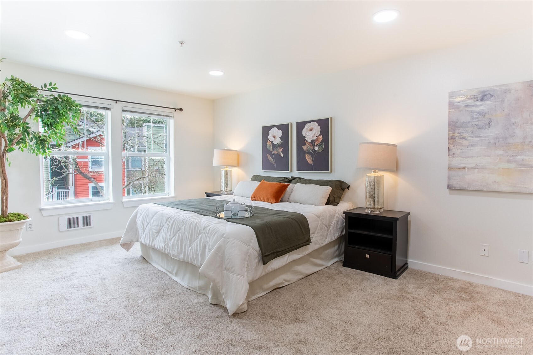 10620 221st Lane NE #203, Redmond, WA 98053
