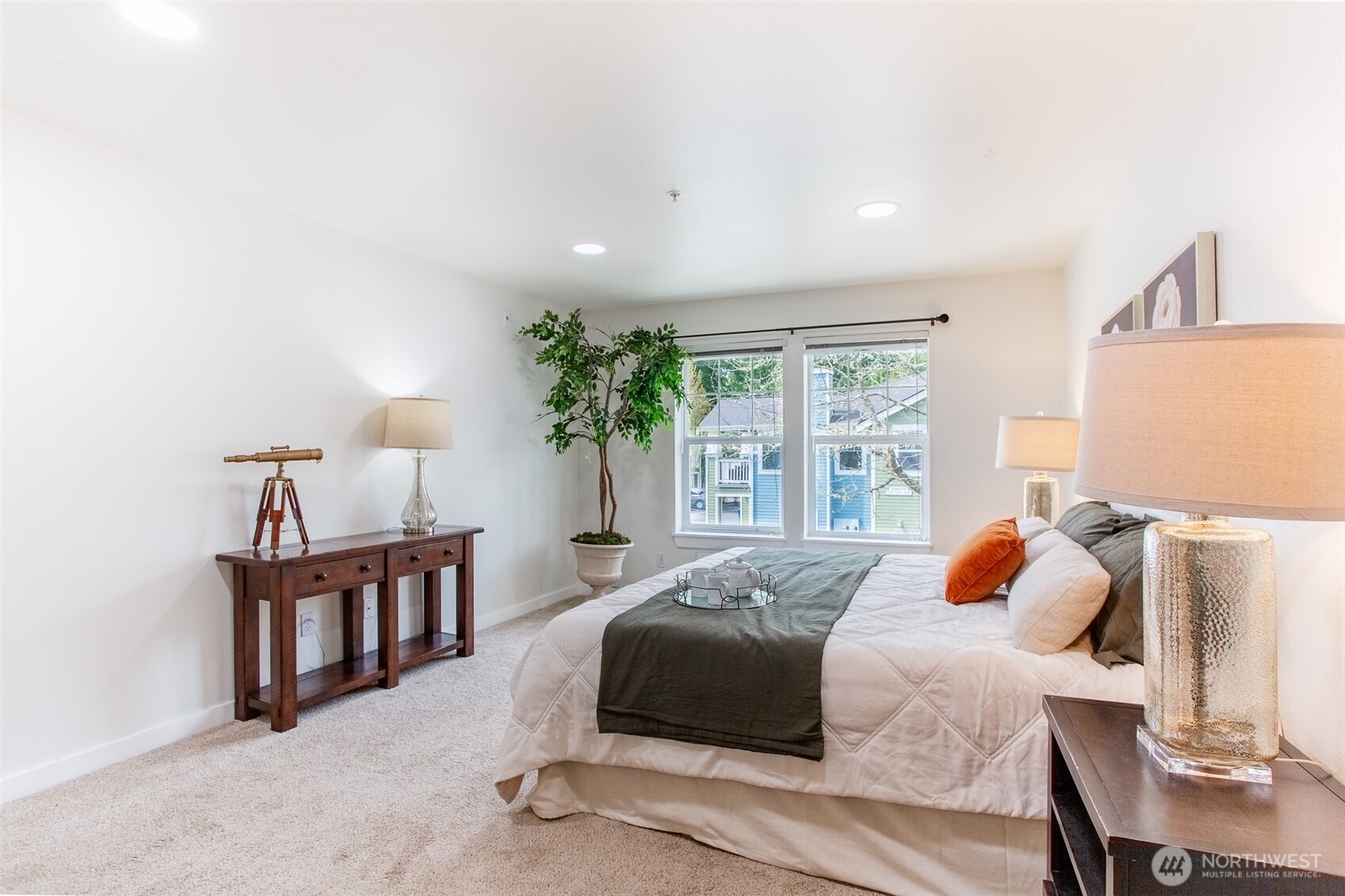 10620 221st Lane NE #203, Redmond, WA 98053