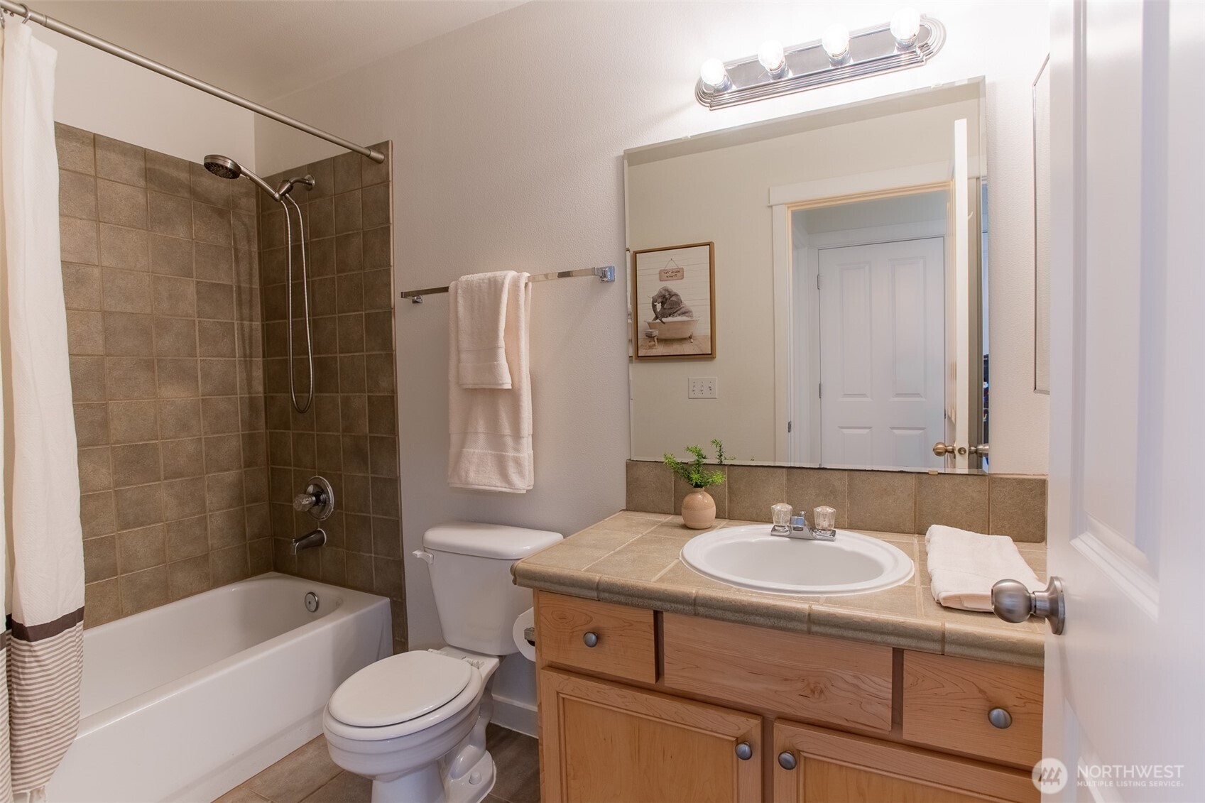 10620 221st Lane NE #203, Redmond, WA 98053