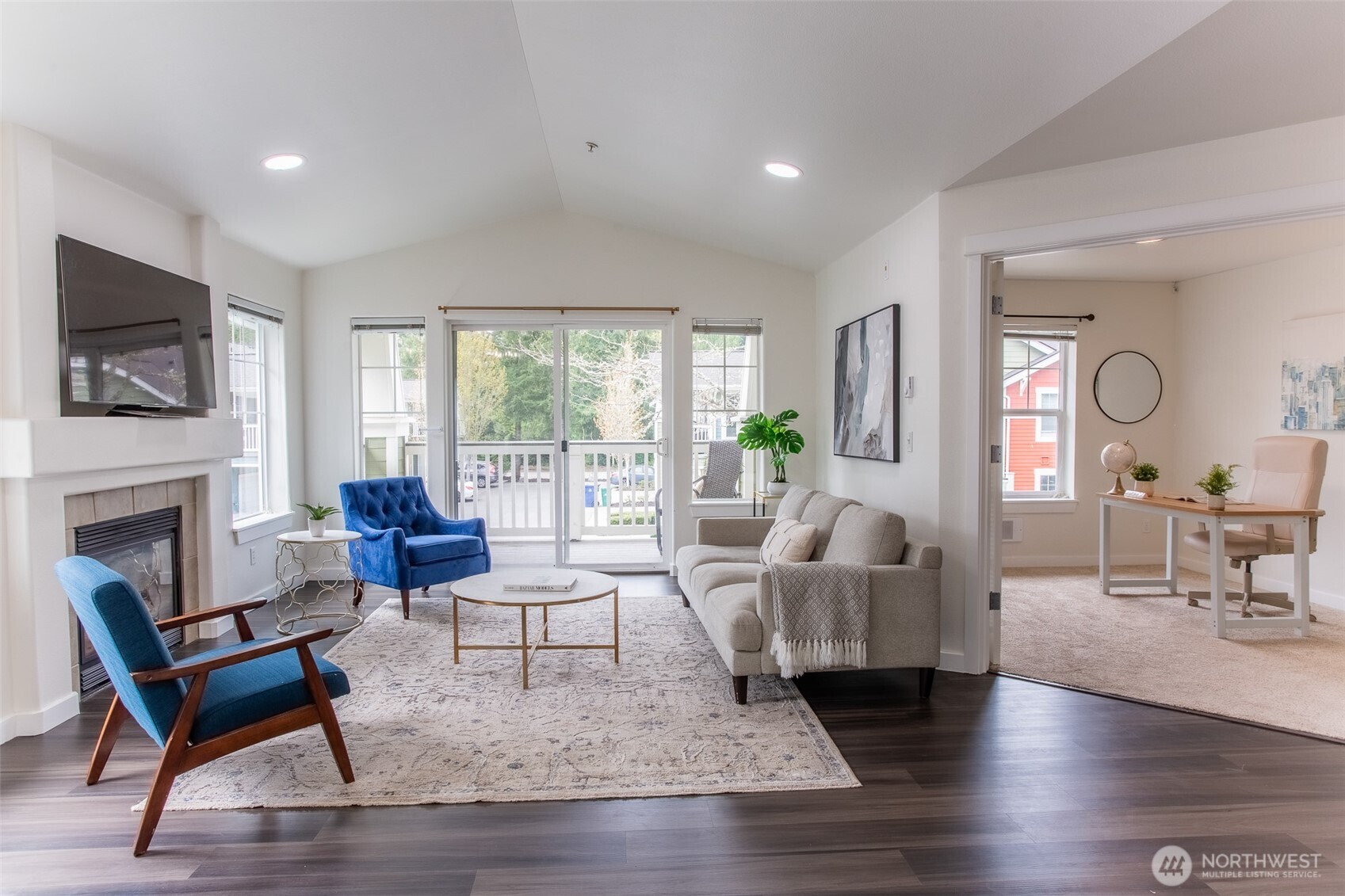 10620 221st Lane NE #203, Redmond, WA 98053