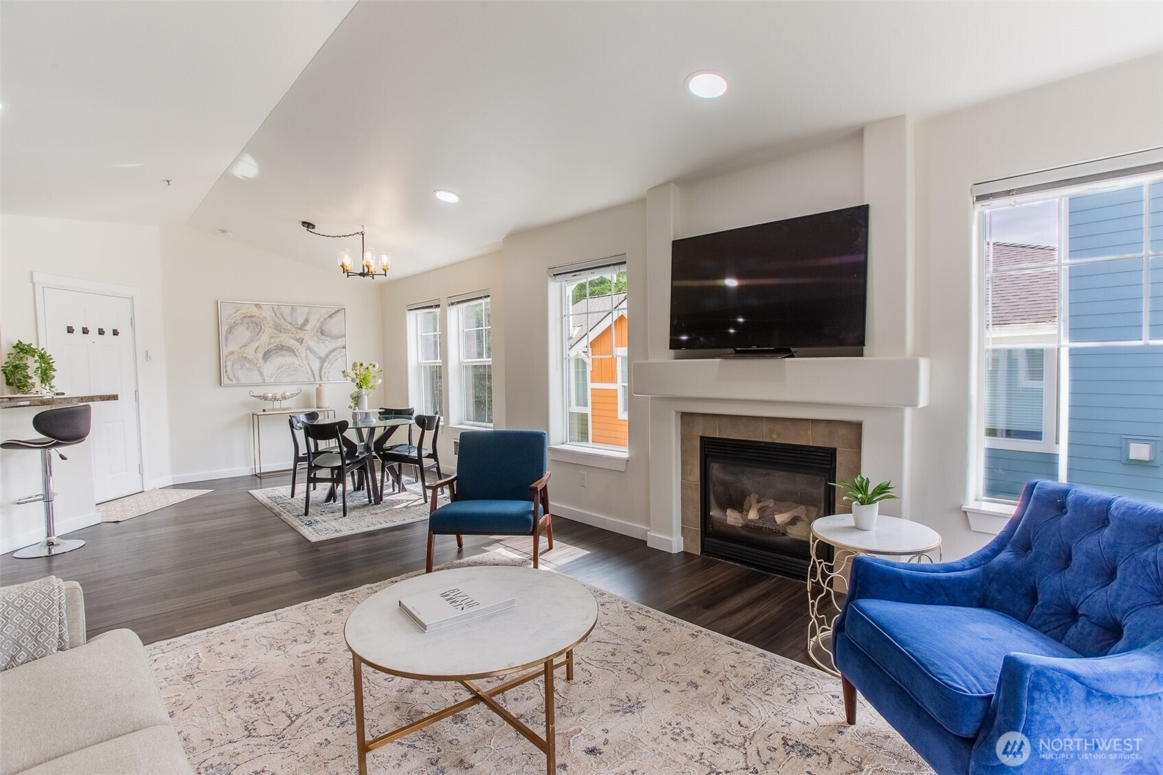 10620 221st Lane NE #203, Redmond, WA 98053