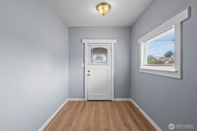 2204 S 12th Street , Tacoma, WA 98405 - Photo 7