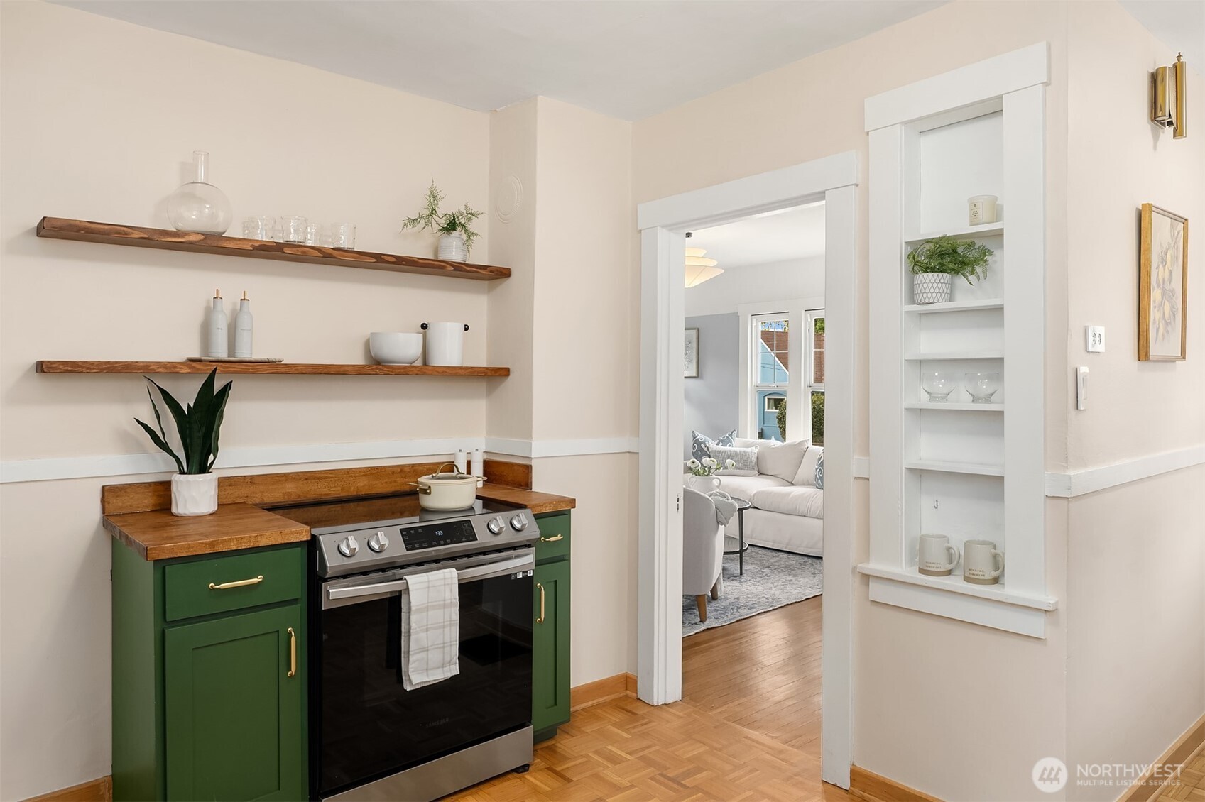 6044 25th Avenue NE, Seattle, WA 98115