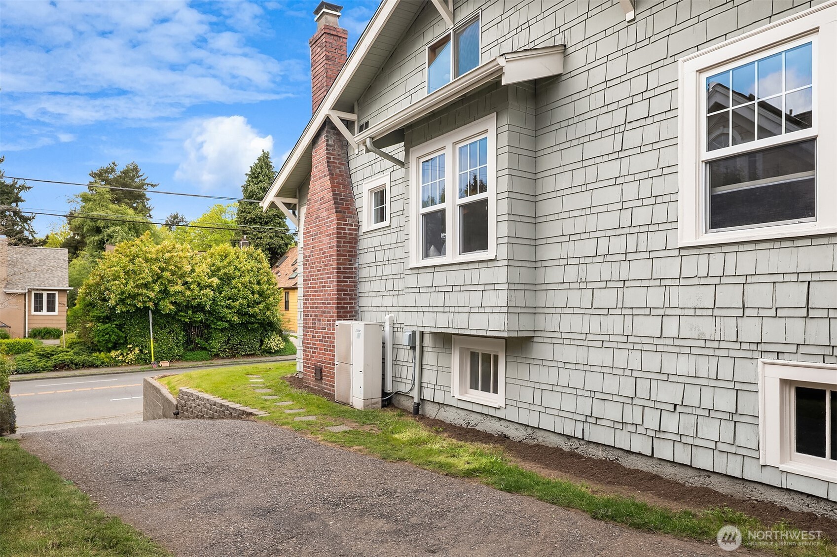 6044 25th Avenue NE, Seattle, WA 98115