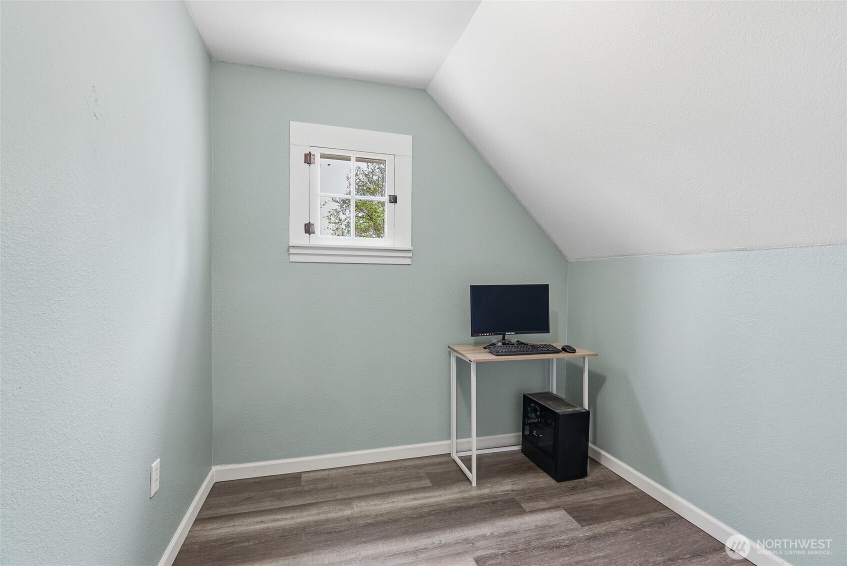 430 Carnine Road , Castle Rock, WA 98611