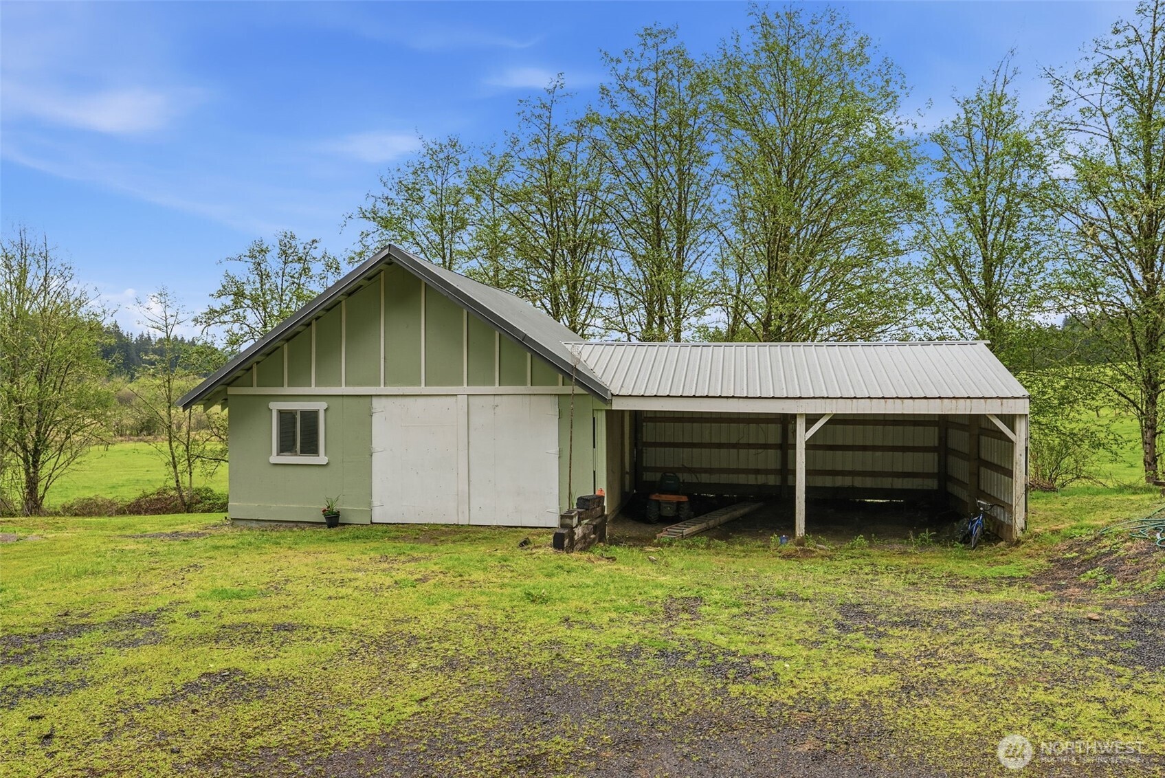 430 Carnine Road , Castle Rock, WA 98611