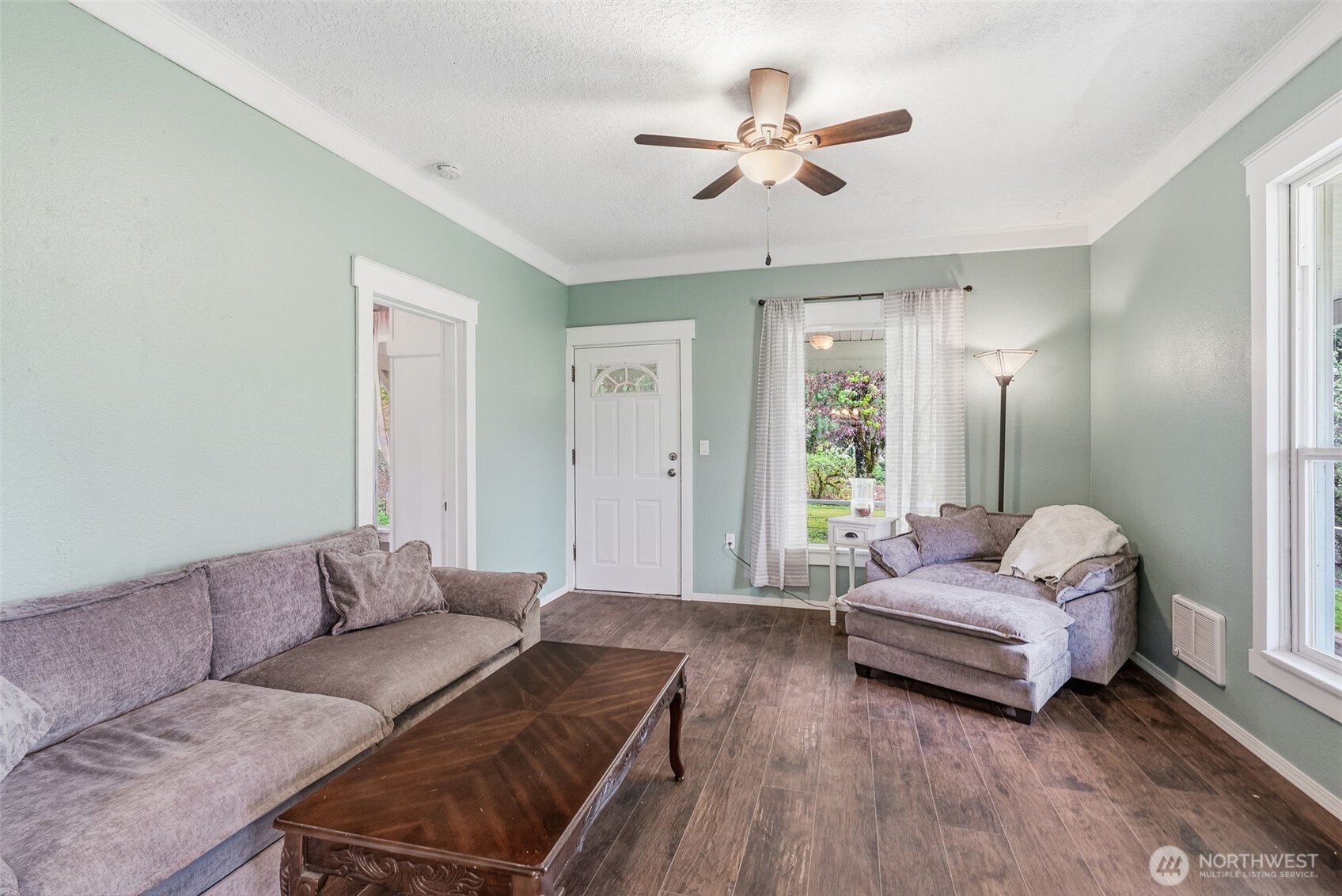 430 Carnine Road , Castle Rock, WA 98611