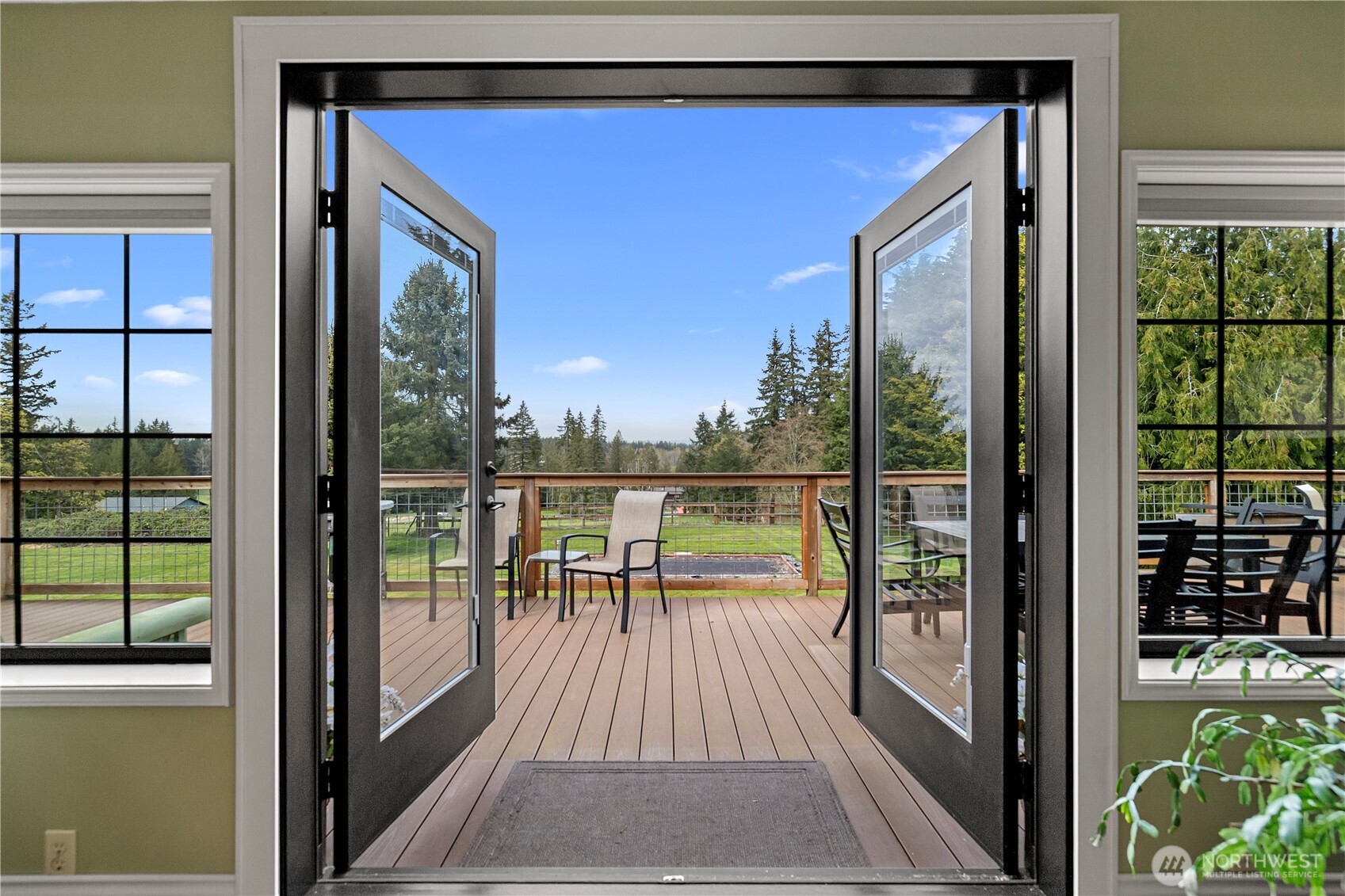 1720 Van Wyck Road , Bellingham, WA 98226