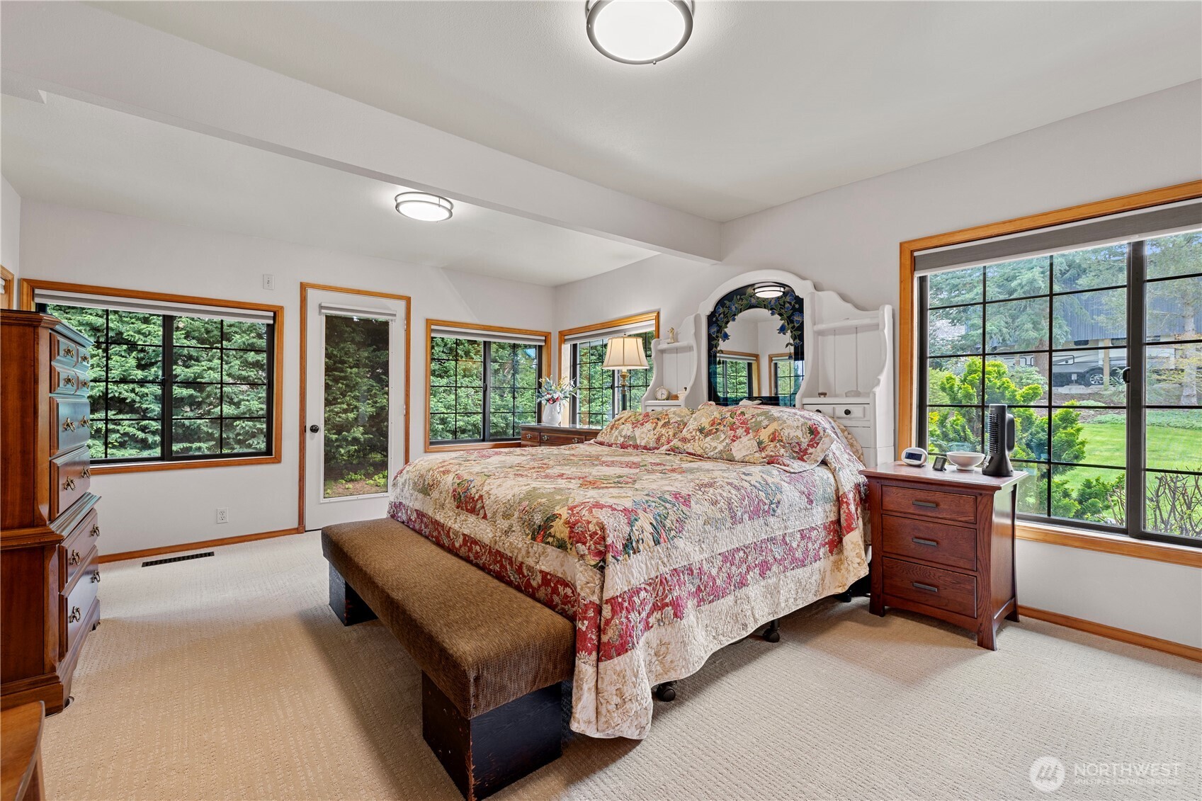 1720 Van Wyck Road , Bellingham, WA 98226
