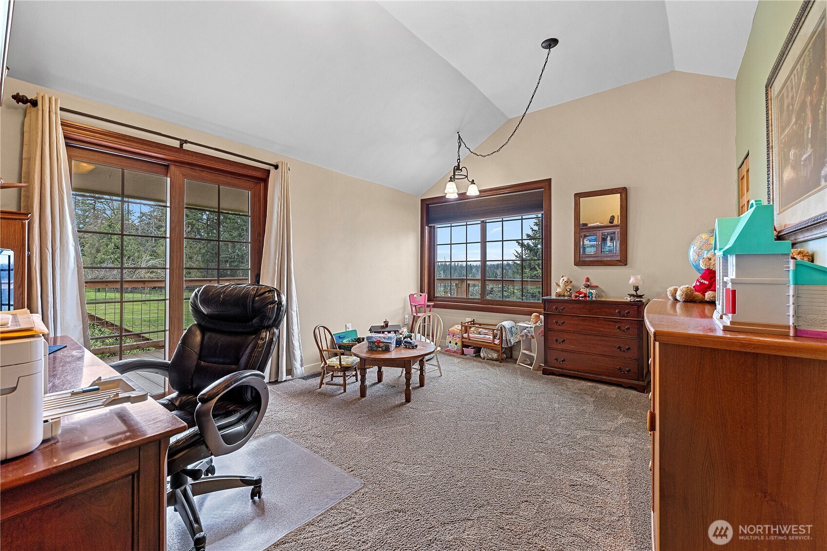 1720 Van Wyck Road , Bellingham, WA 98226