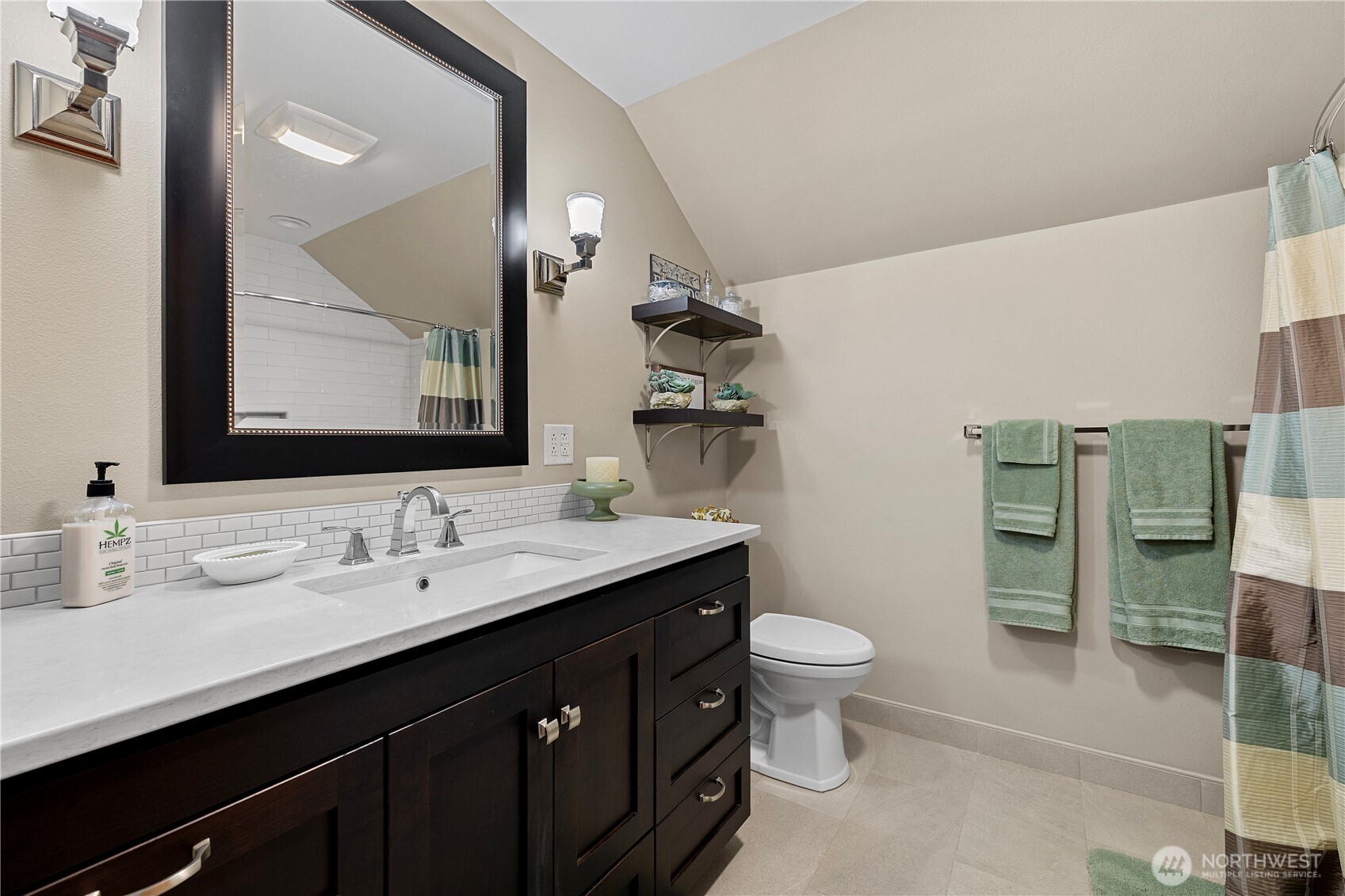 1720 Van Wyck Road , Bellingham, WA 98226