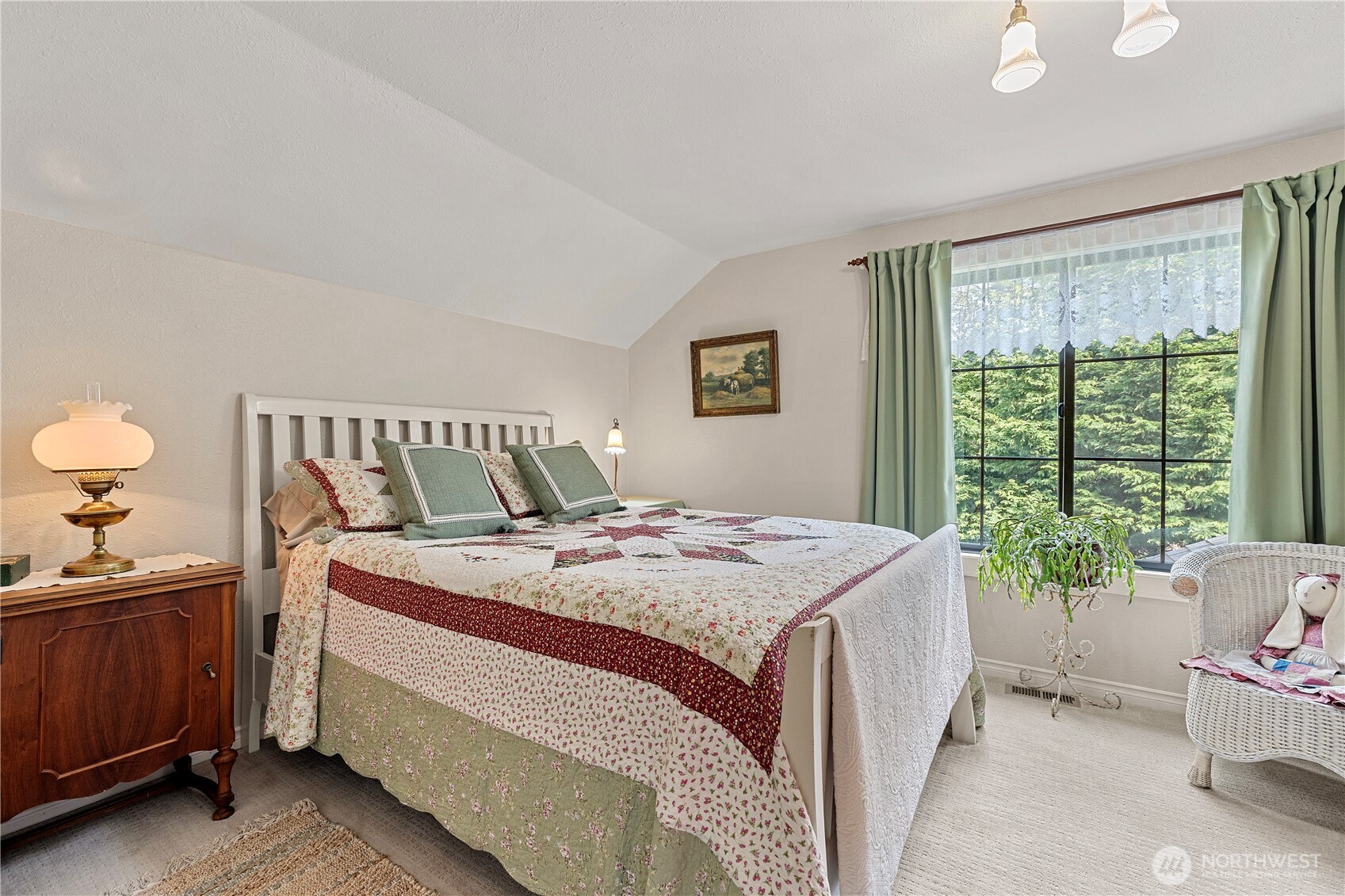1720 Van Wyck Road , Bellingham, WA 98226