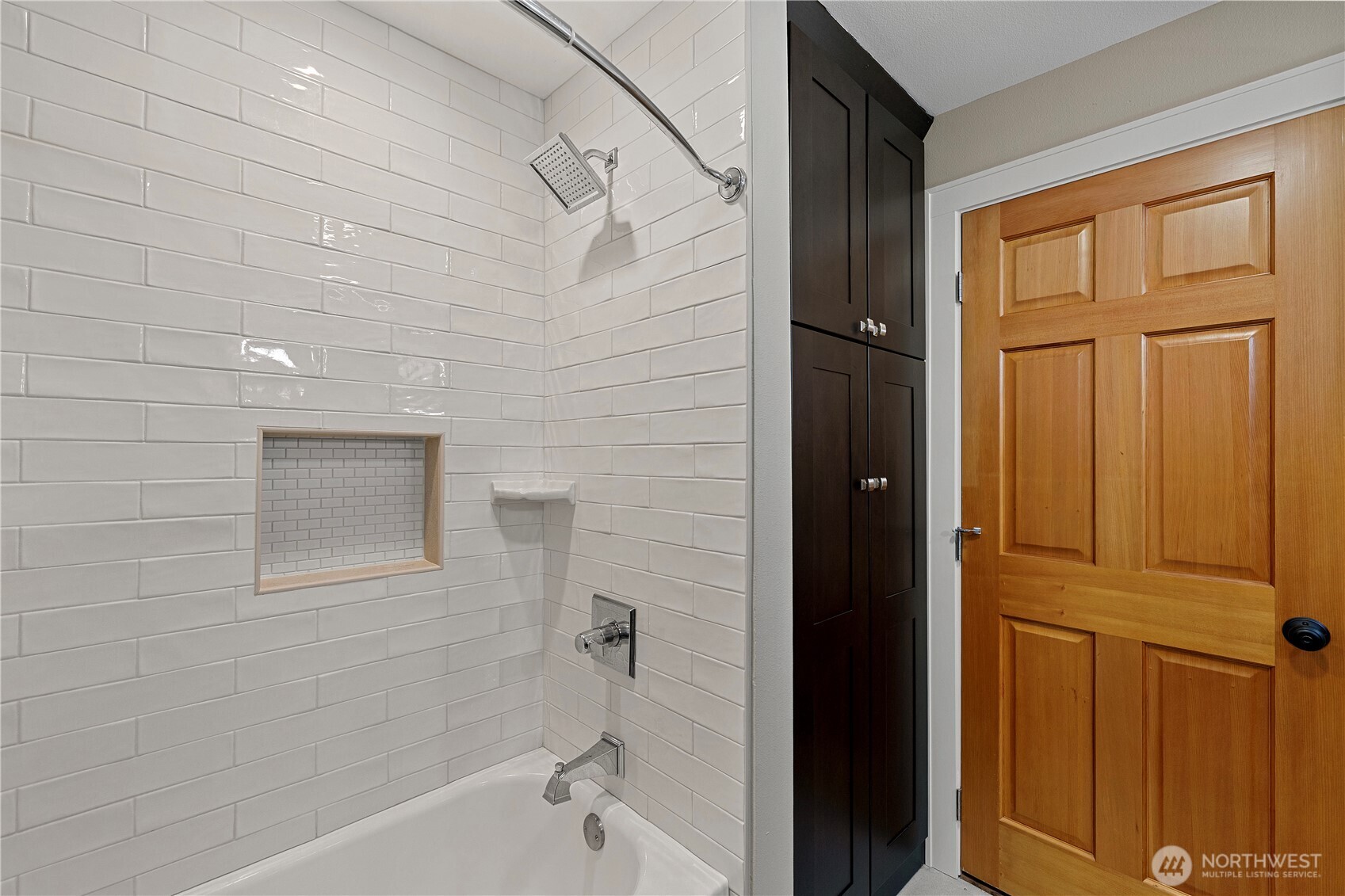 1720 Van Wyck Road , Bellingham, WA 98226